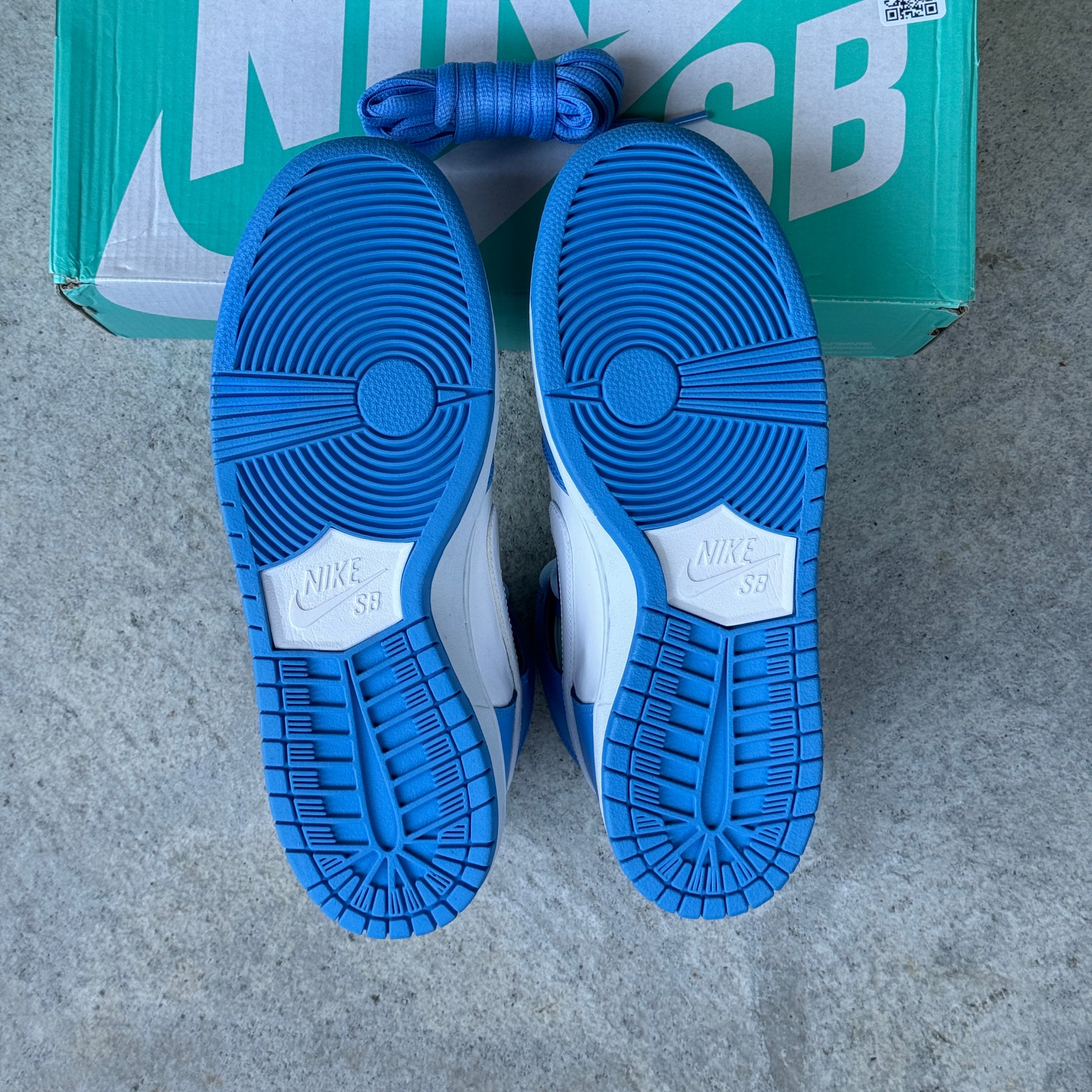 10 US - DS NIKE SB DUNK HIGH RIVALRY UNC W BOX 2014
