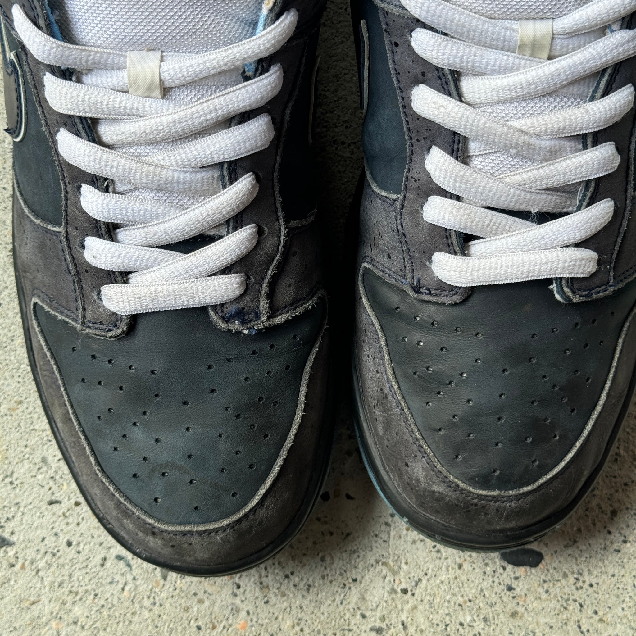 11.5 US - NIKE SB DUNK LOW BLUE LOBSTER 2009