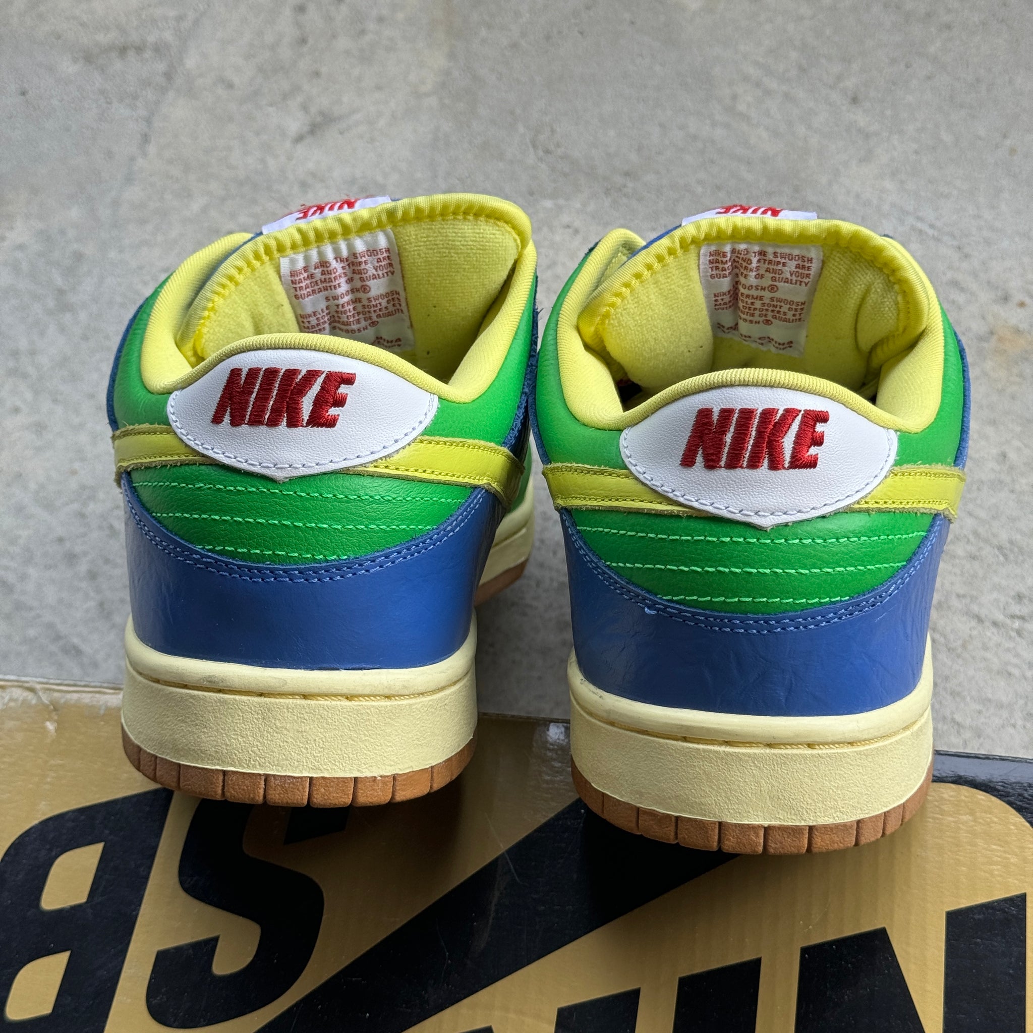 13 US - NIKE SB DUNK LOW BROOKLYN PROJECTS W BOX 2009