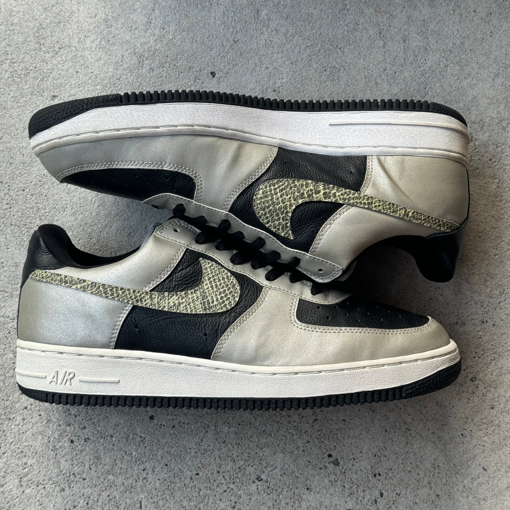12 US - DS NIKE AIR FORCE 1 3M SNAKE 2001
