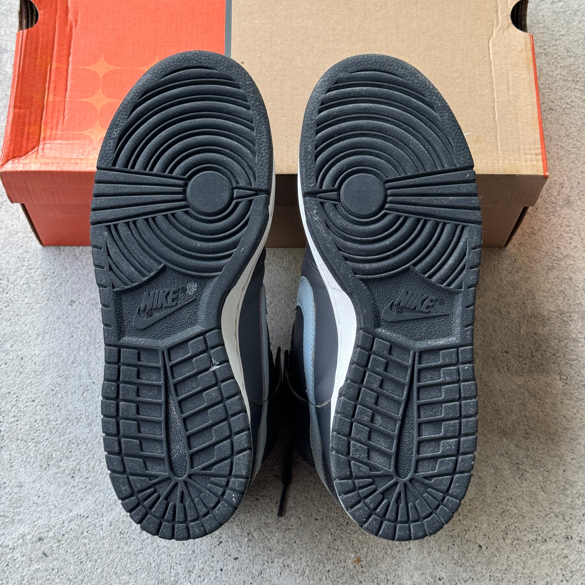 8.5 US - DS NIKE DUNK HIGH LIGHT GRAPHITE CLOUD W BOX 2003