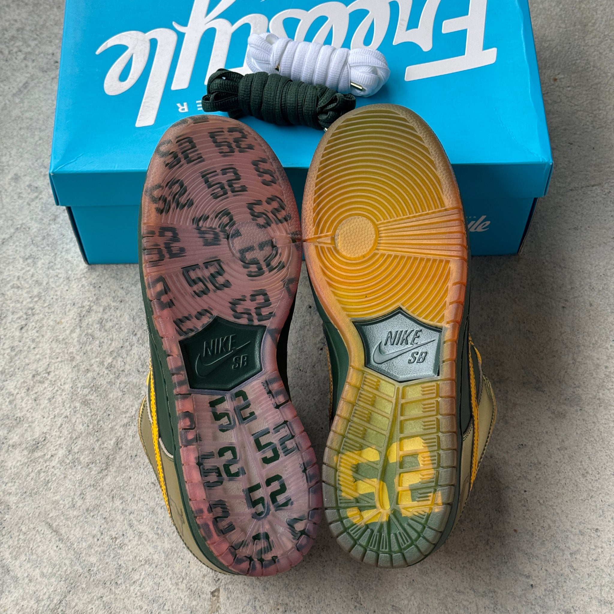 10 US - DS NIKE SB DUNK LOW DOERNBECHER W BOX 2018