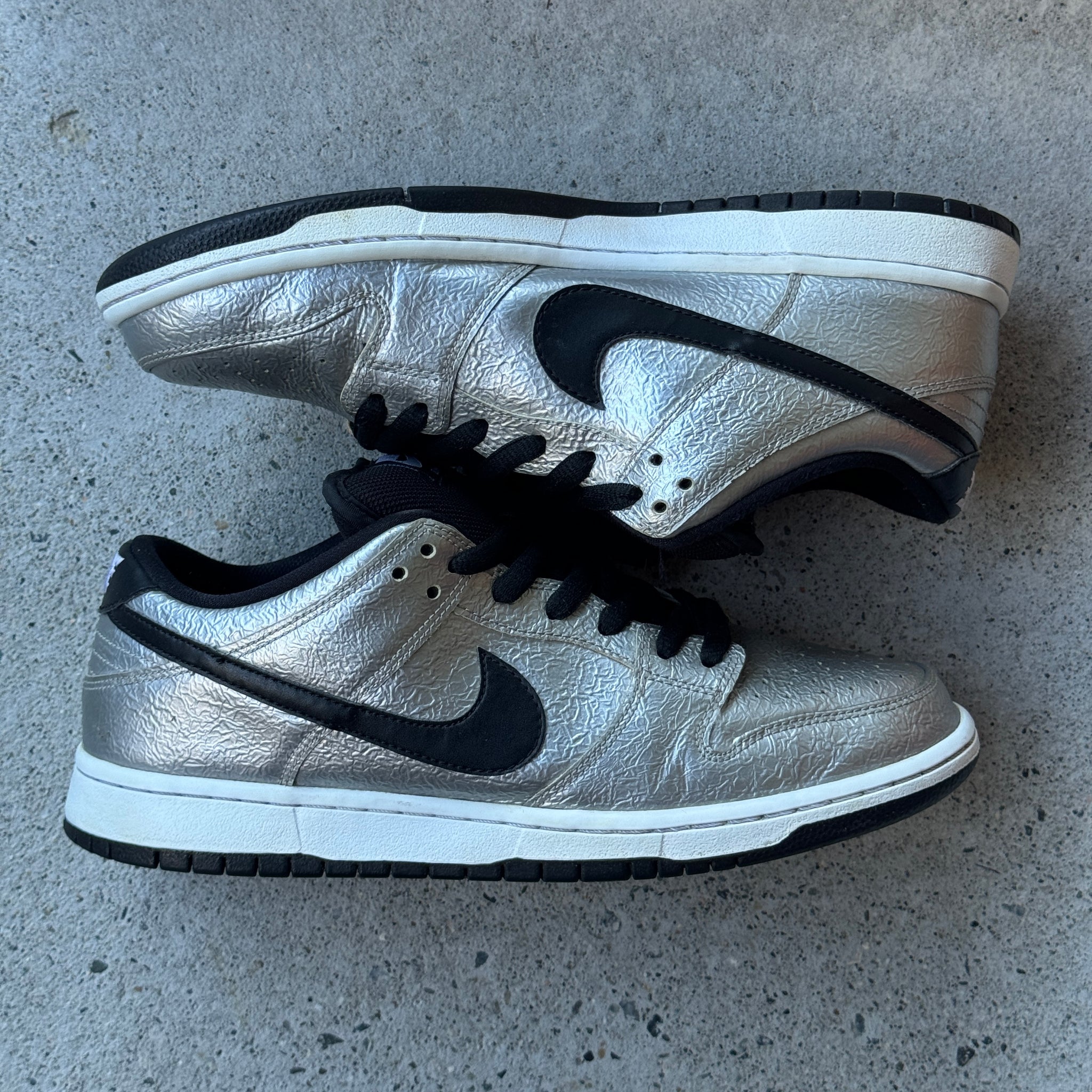 9 US - NIKE SB DUNK LOW COLD PIZZA 2016