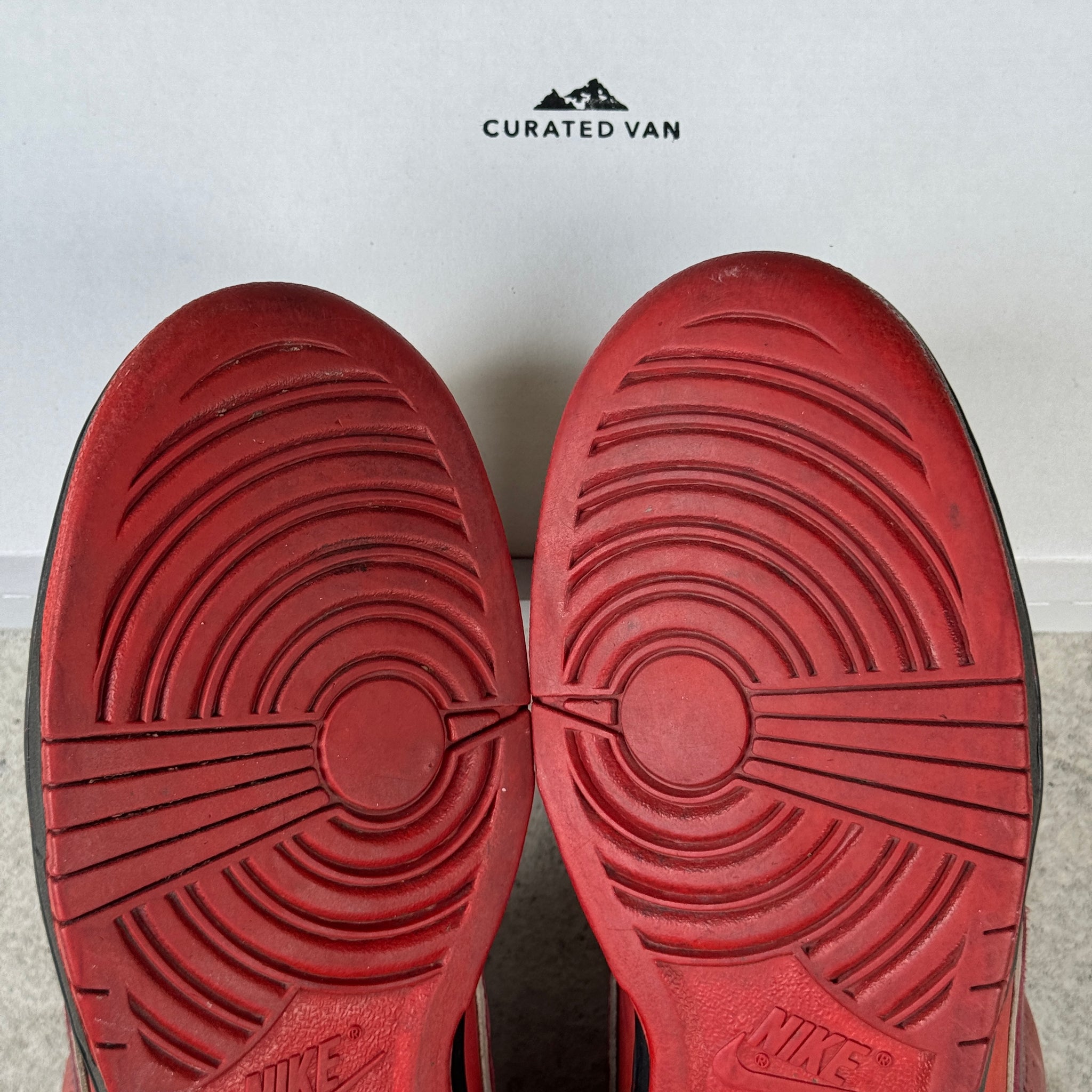 13 US - NIKE SB DUNK LOW RED LOBSTER 2008