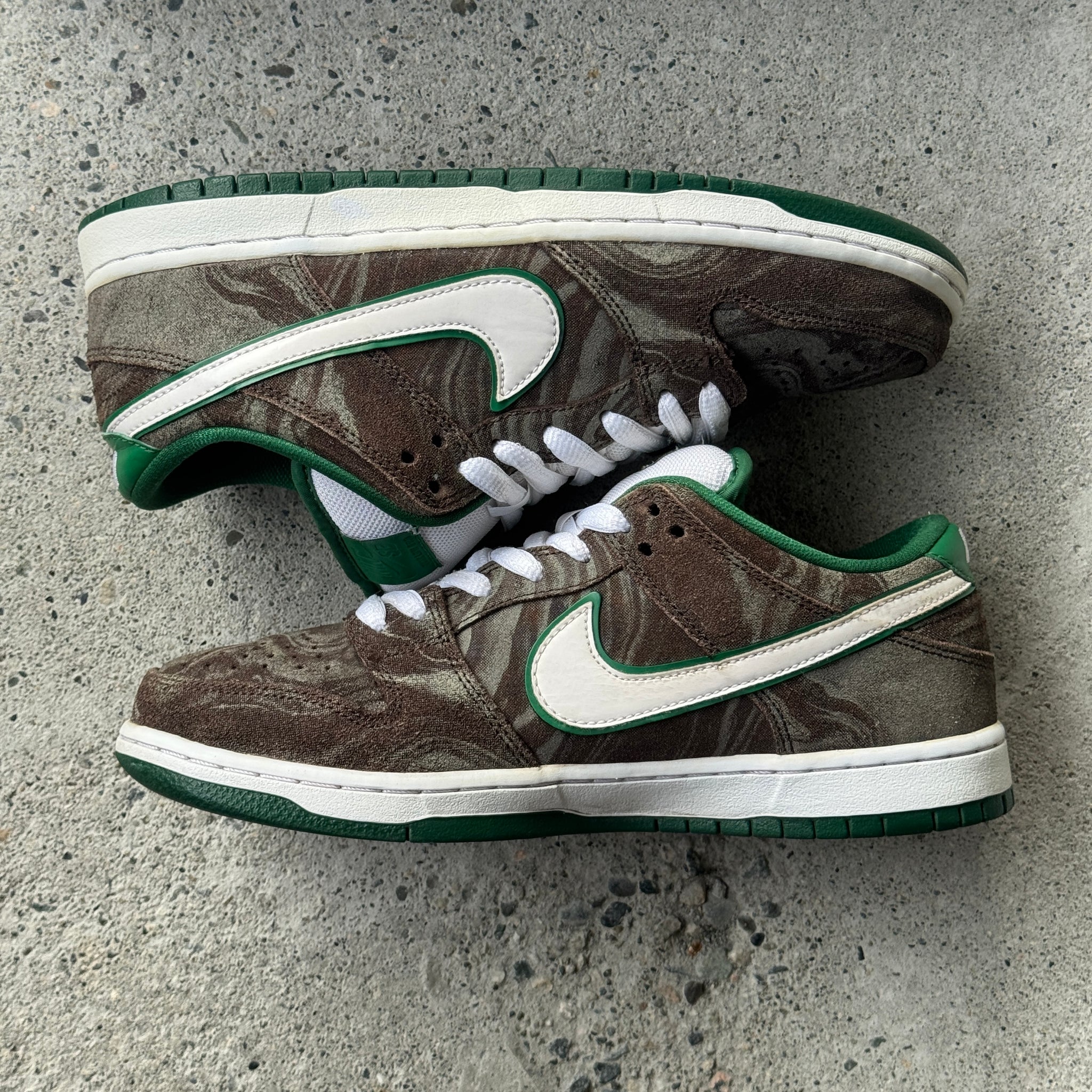 8.5 US - NIKE SB DUNK LOW COFFEE LOVERS 2016 – curatedvan