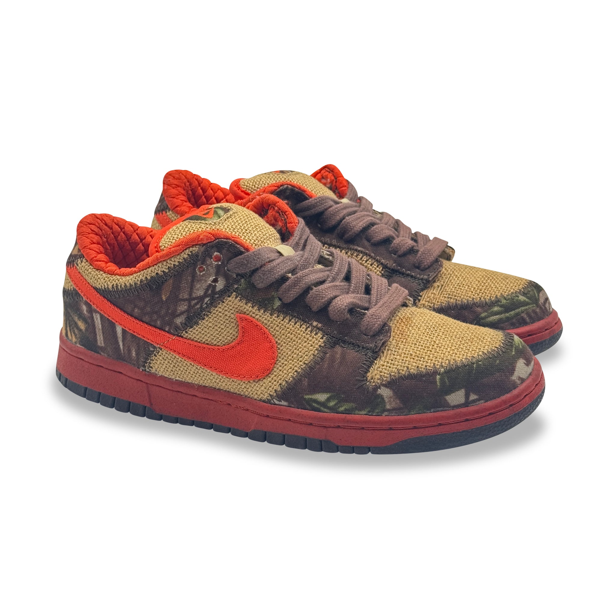 8.5 US - NIKE SB DUNK LOW REESE FORBES HUNTER 2004