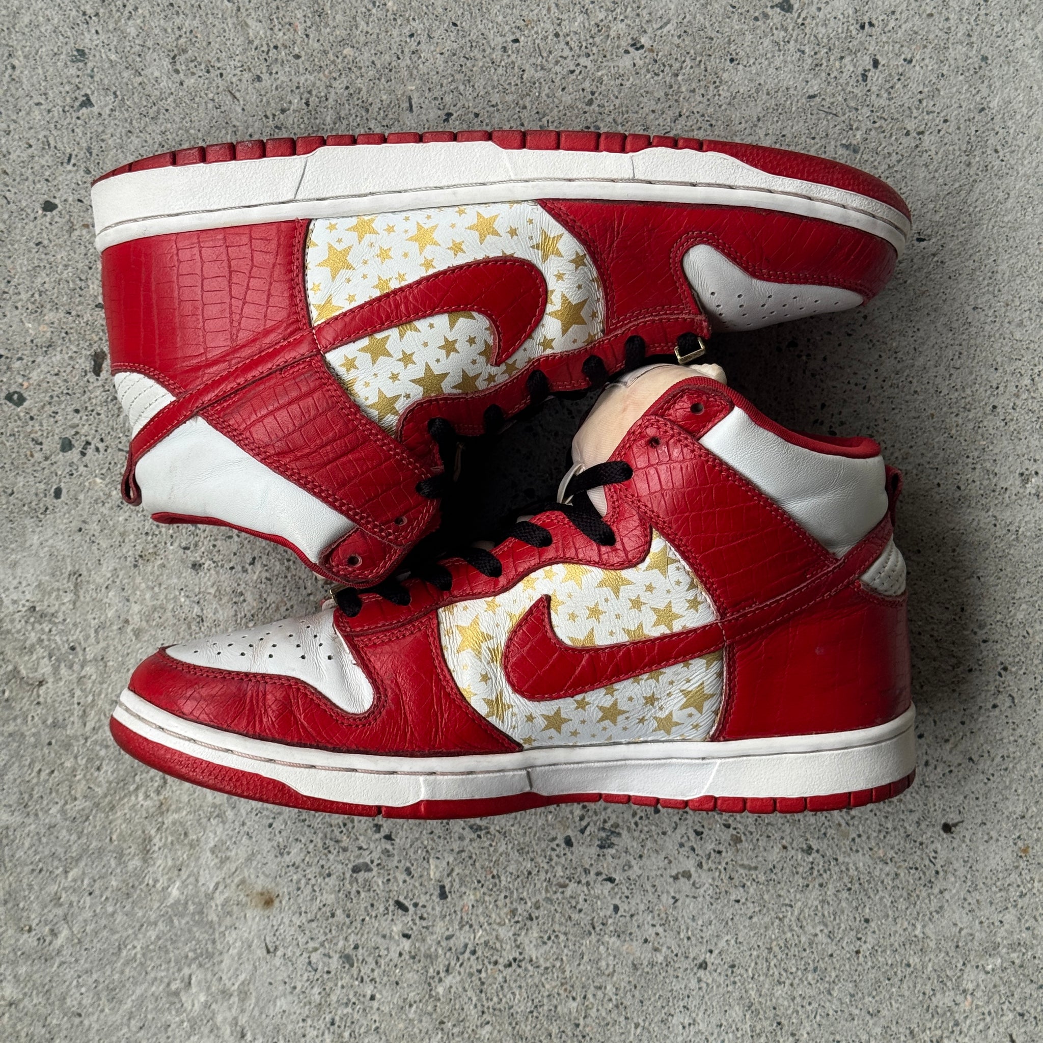 10 US - NIKE SB DUNK HIGH RED SUPREME STARS 2003