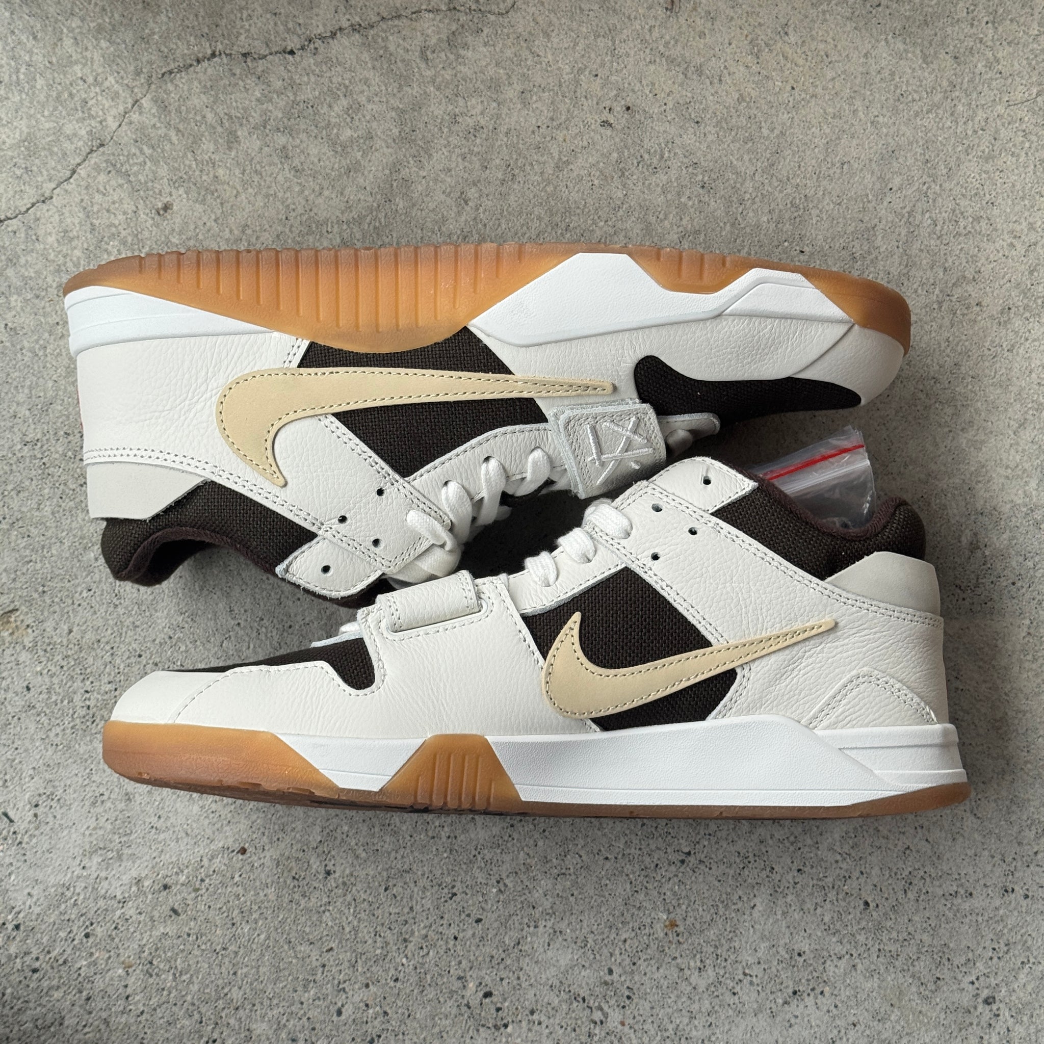 13 US - DS JORDAN JUMPMAN JACK TRAVIS SCOTT SAIL W BOX 2024