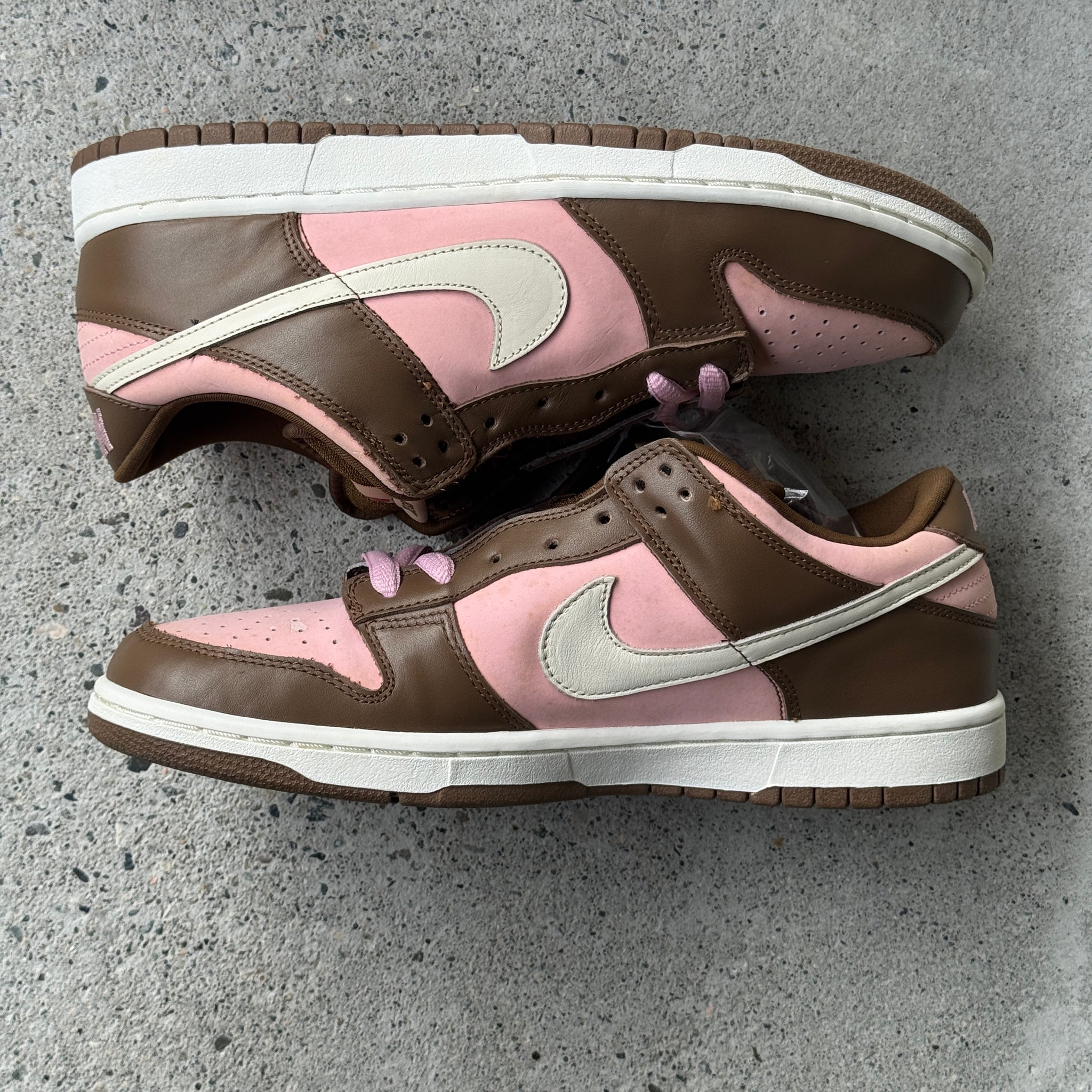 11 US - DS NIKE SB DUNK LOW STUSSY W BOX 2005