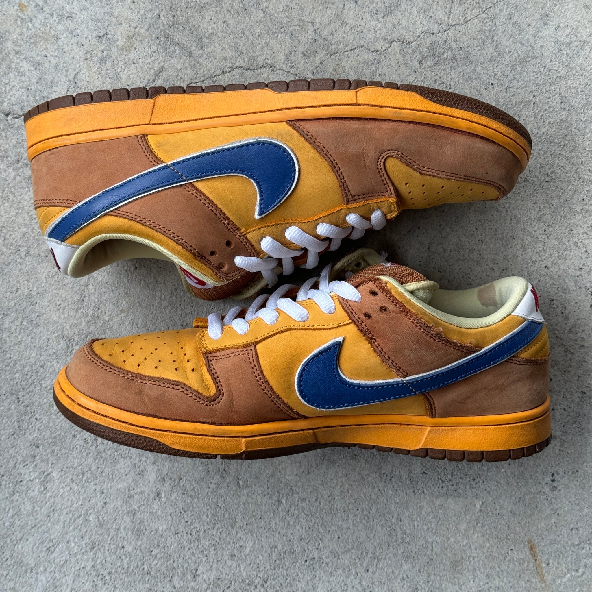 11 US - NIKE SB DUNK LOW NEWCASTLE 2008