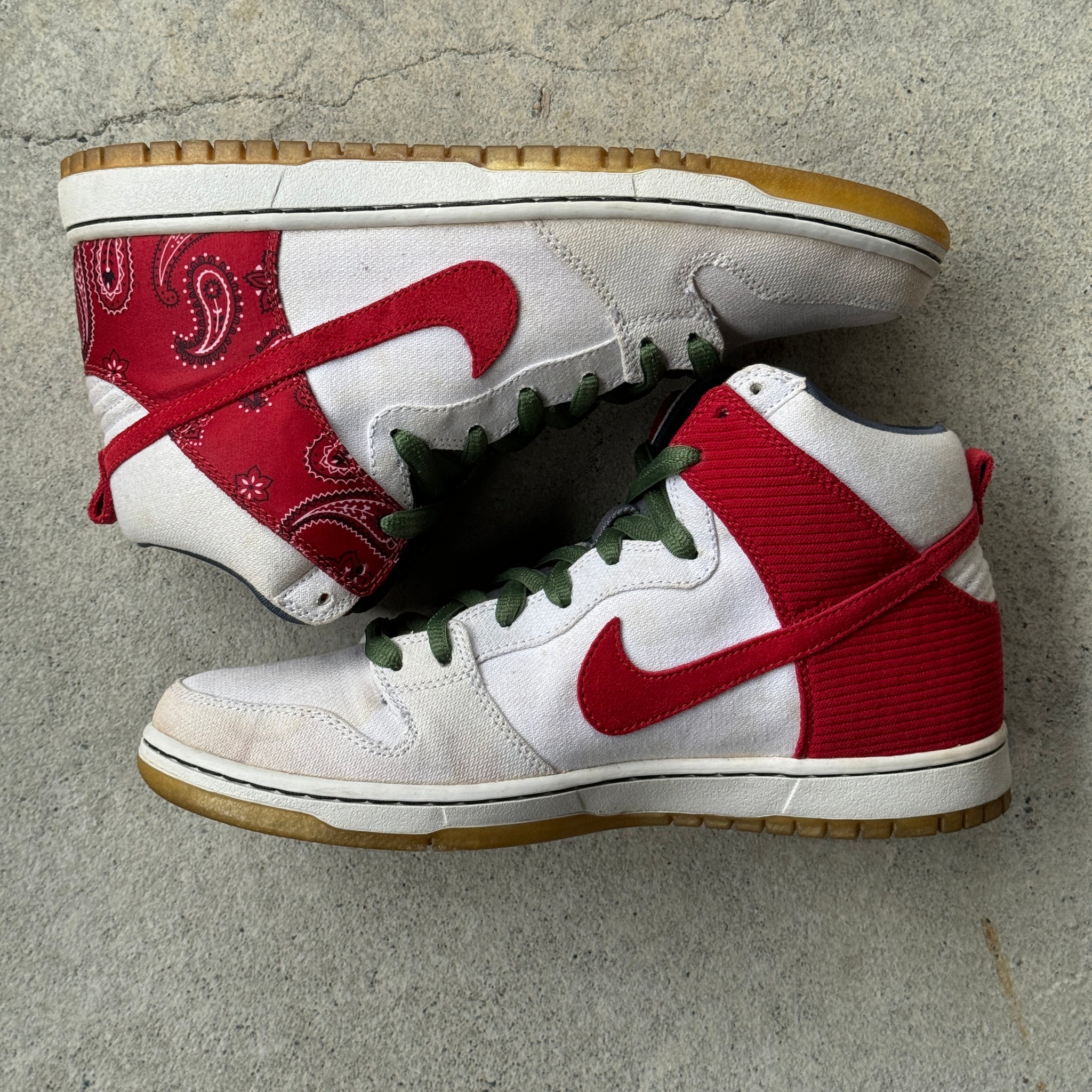 9.5 US - NIKE SB DUNK HIGH CHEECH N CHONG 2011