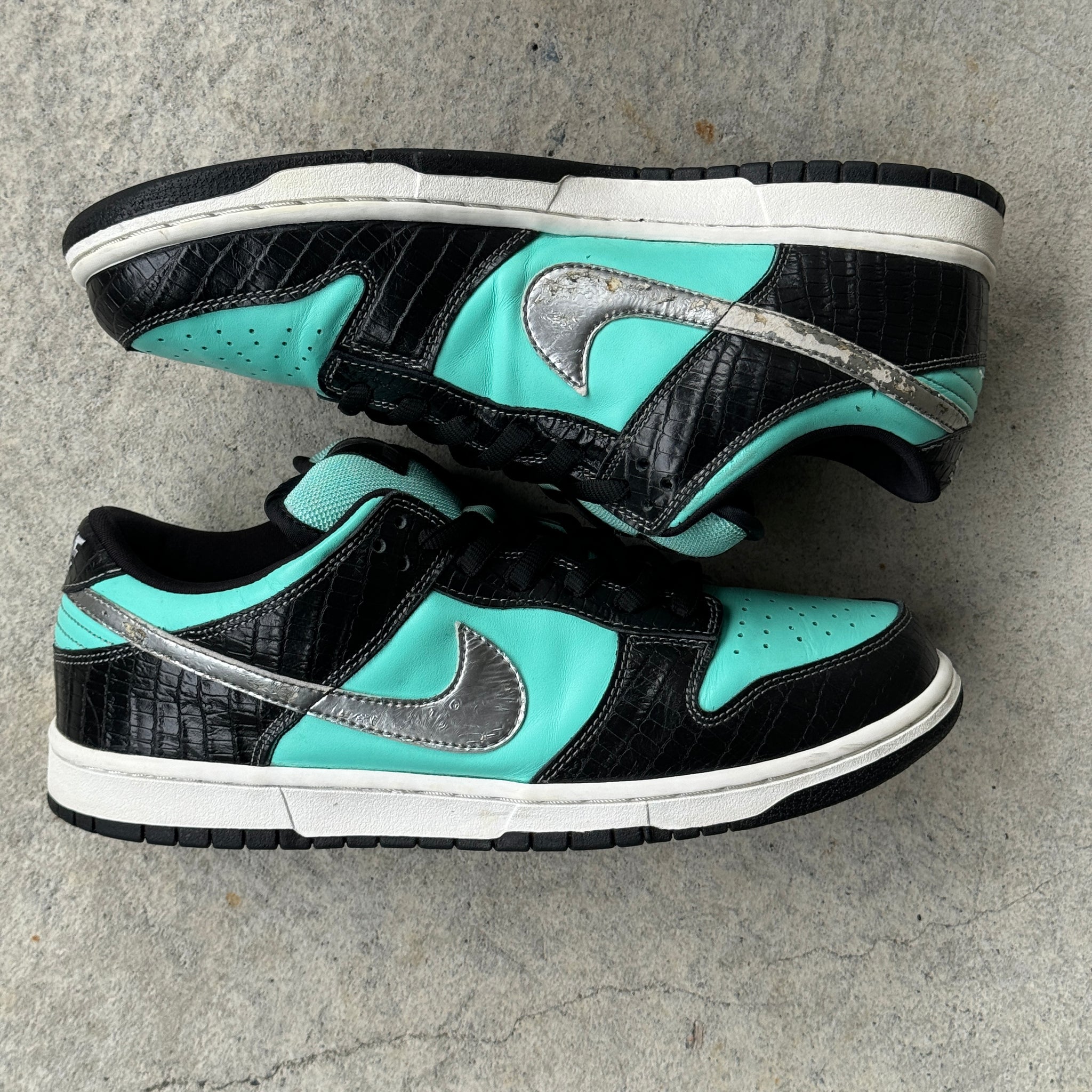 11.5 US - NIKE SB DUNK LOW TIFFANY DIAMOND W BOX 2005