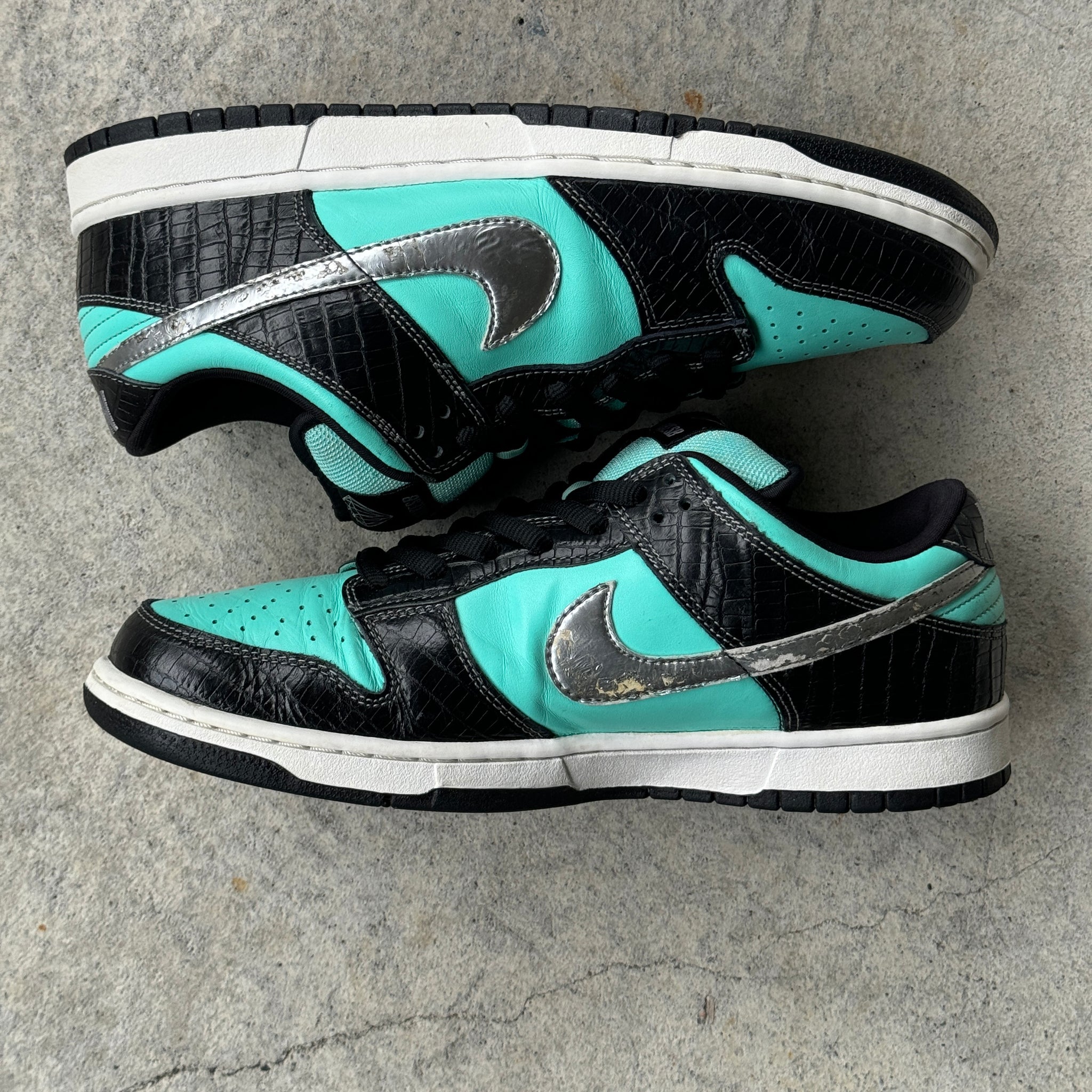 11.5 US - NIKE SB DUNK LOW TIFFANY DIAMOND W BOX 2005