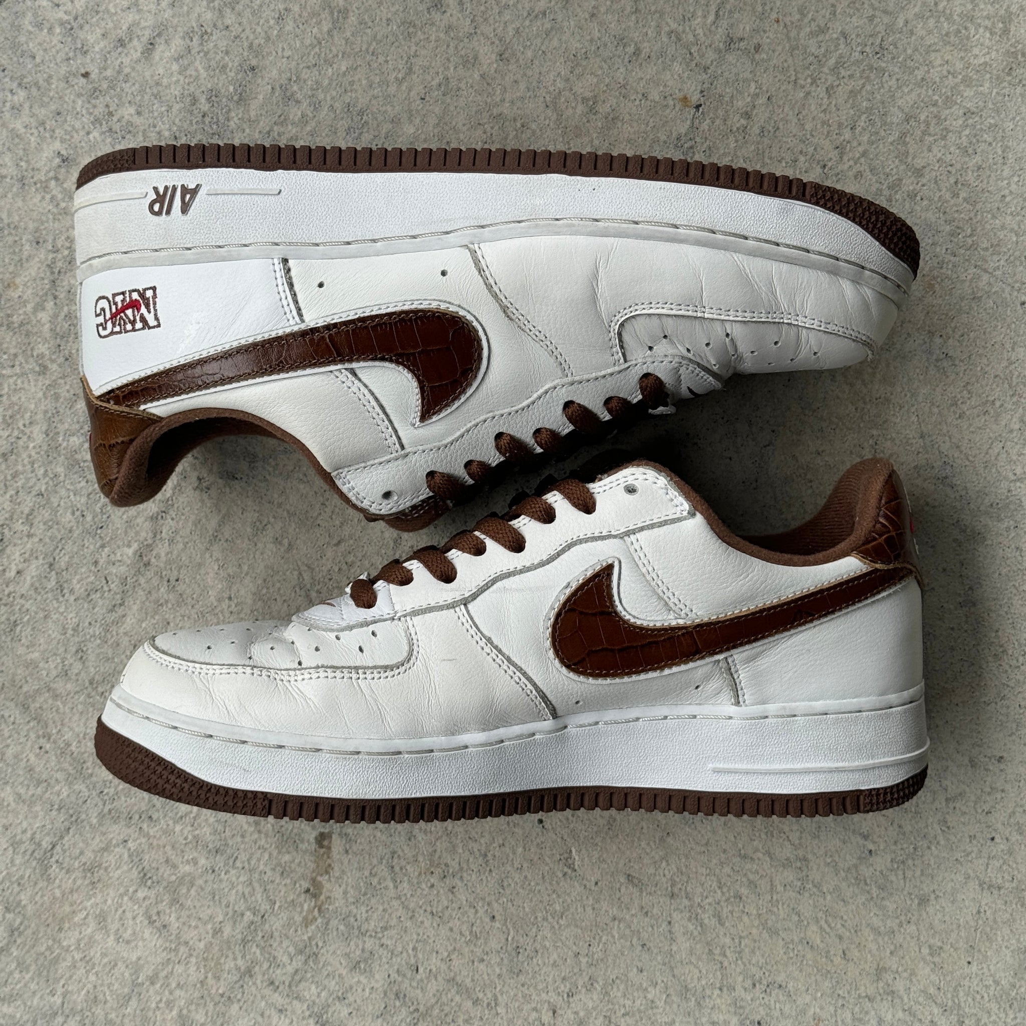 9.5 US - NIKE AIR FORCE 1 NYC WHITE/BROWN CROC 2003