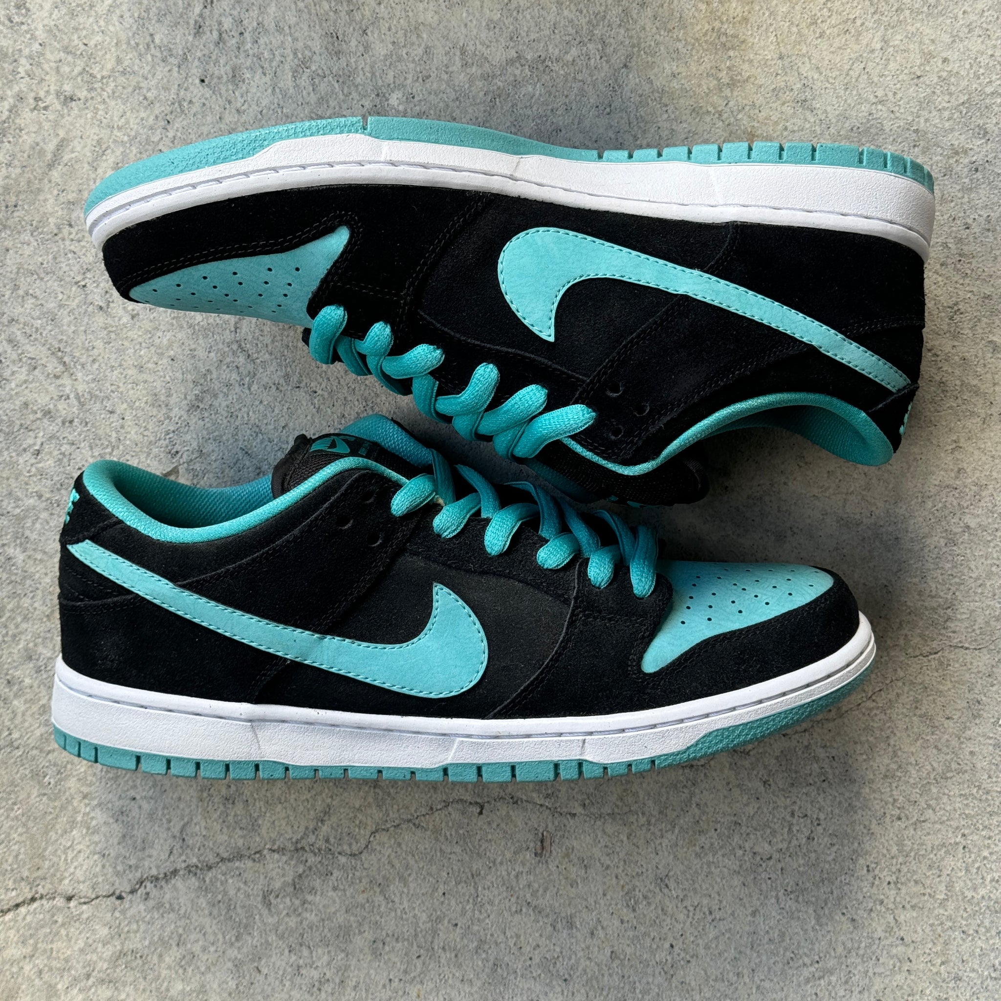 9 US - DS NIKE SB DUNK LOW CLEAR JADE 2012