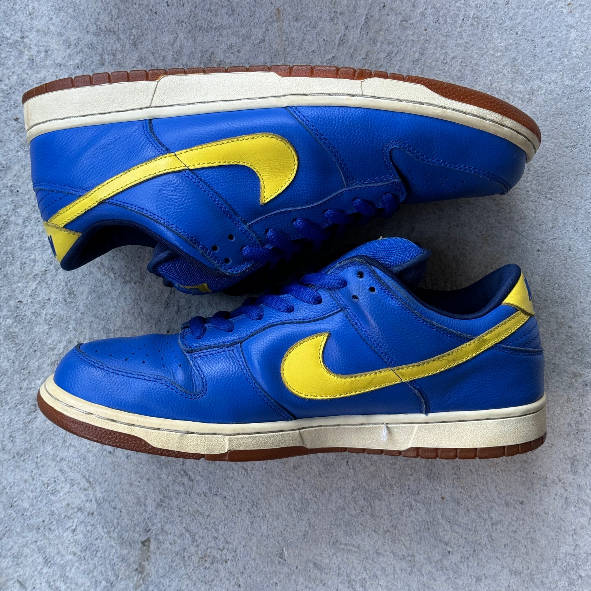 13 US - NIKE SB DUNK LOW BOCA JUNIORS W BOX 2005