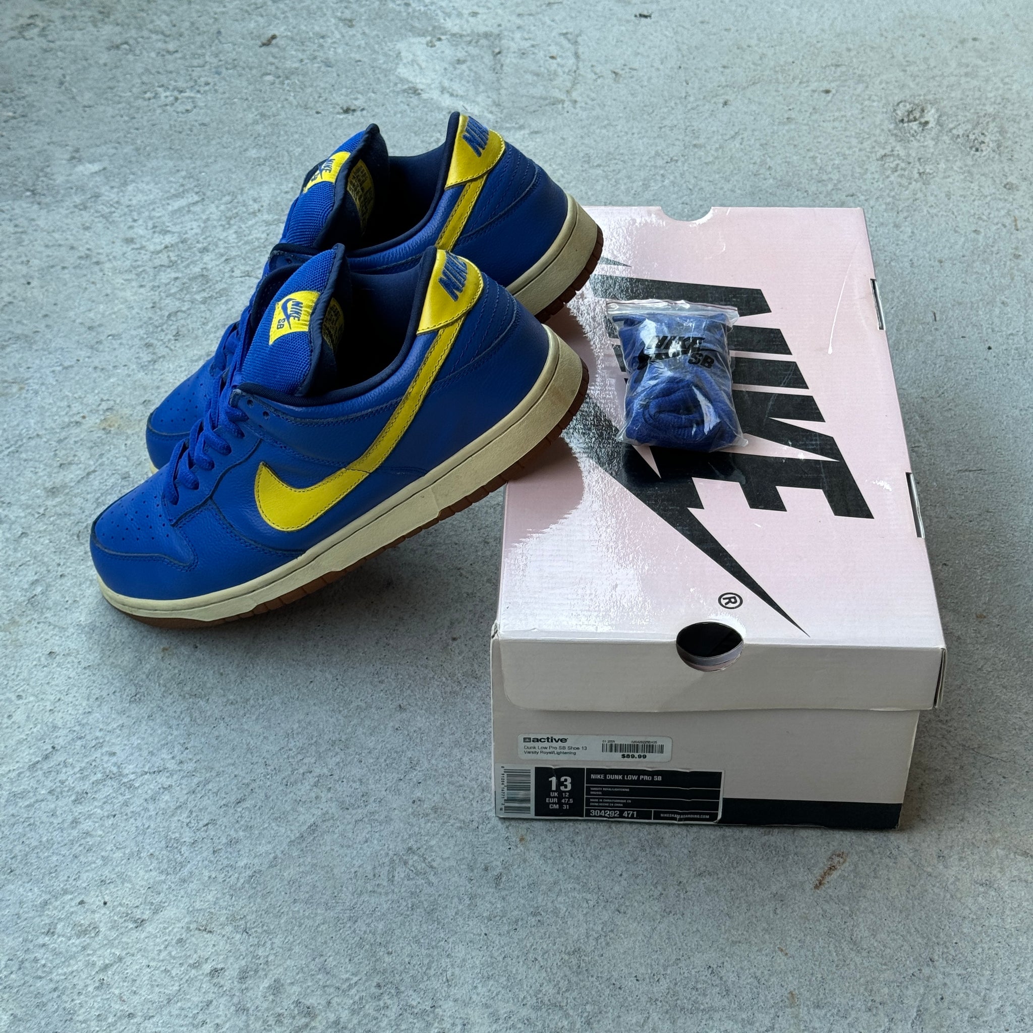 13 US - NIKE SB DUNK LOW BOCA JUNIORS W BOX 2005