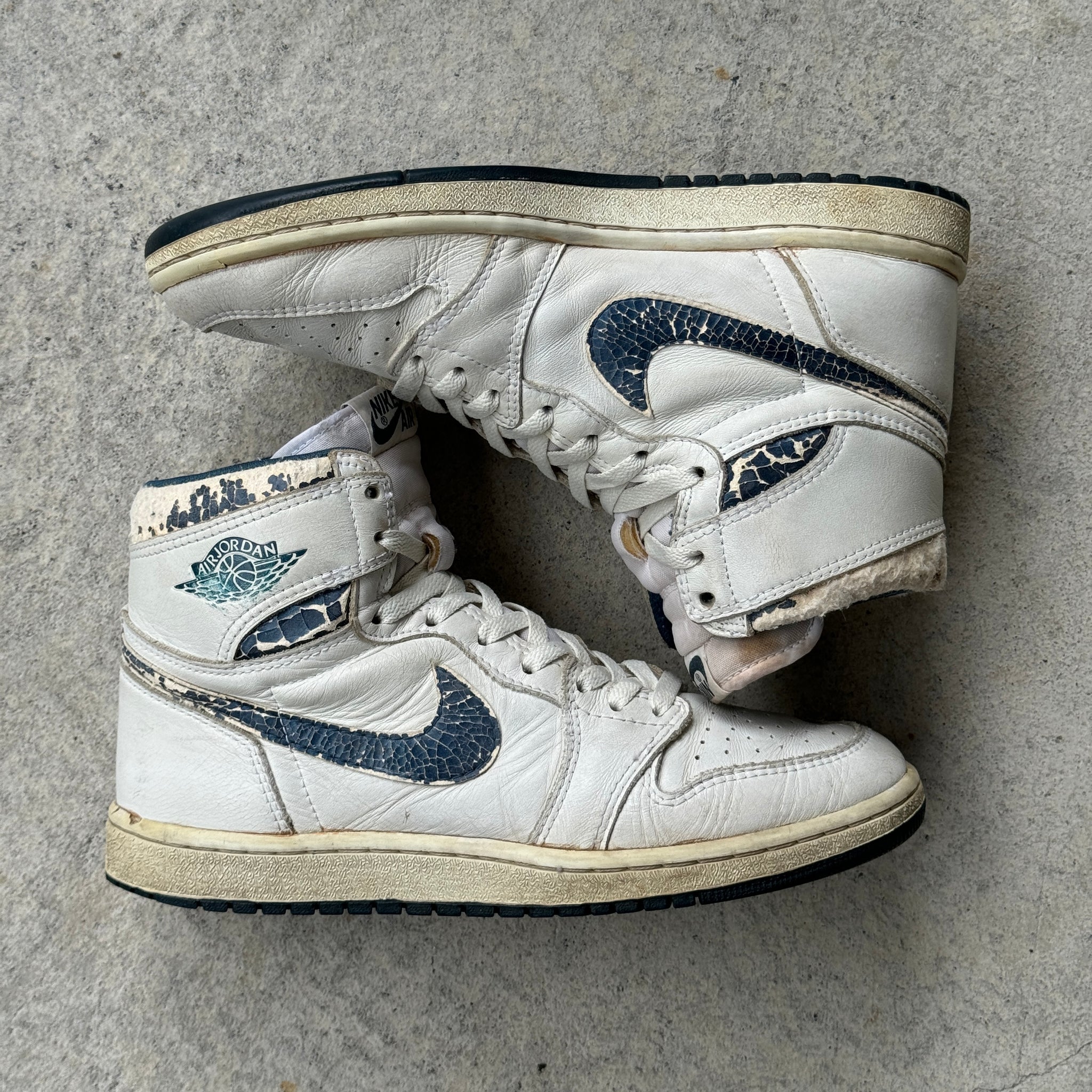 9 US - JORDAN 1 BLUE METALLIC 1985