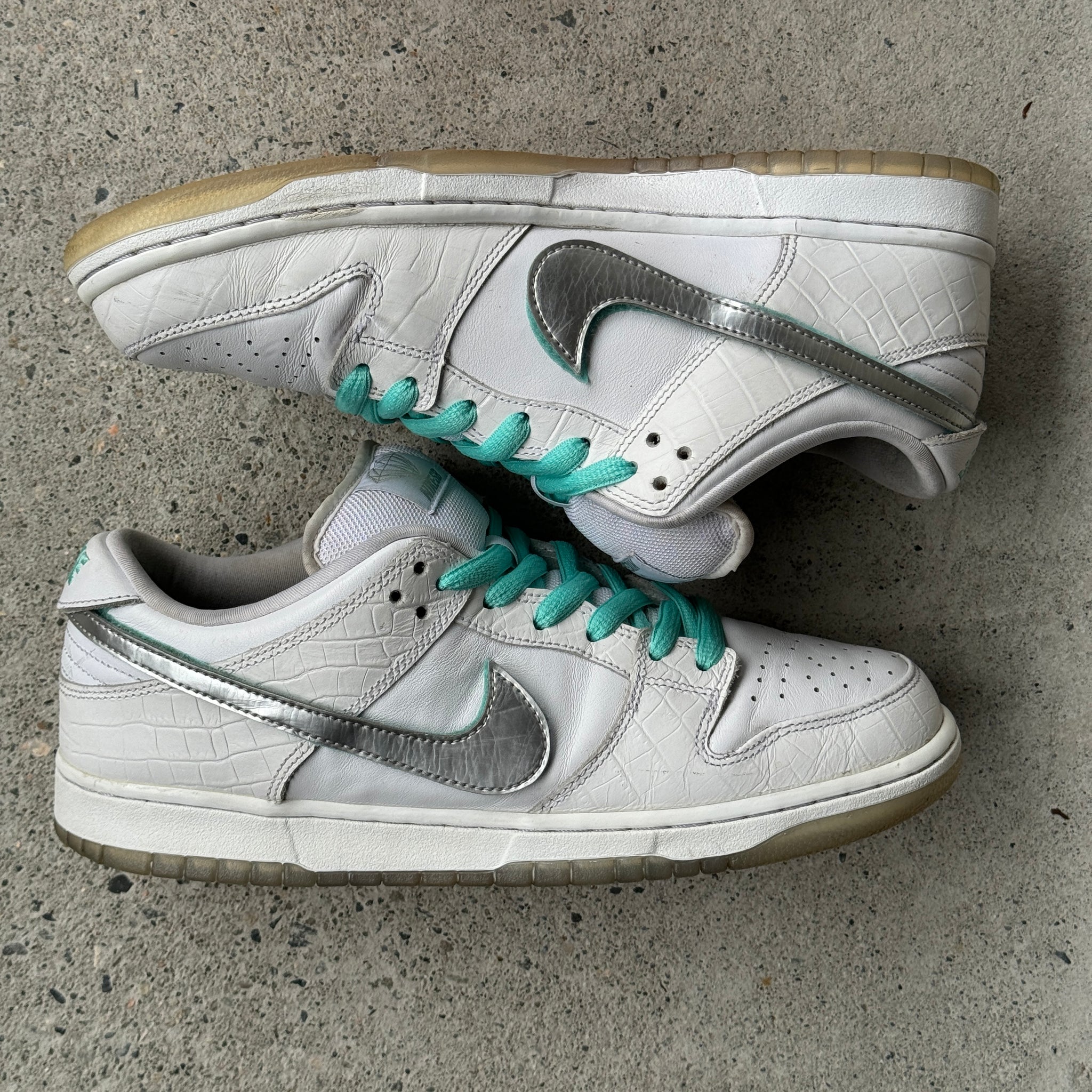 10 US - NIKE SB DUNK LOW WHITE DIAMOND W BOX 2018