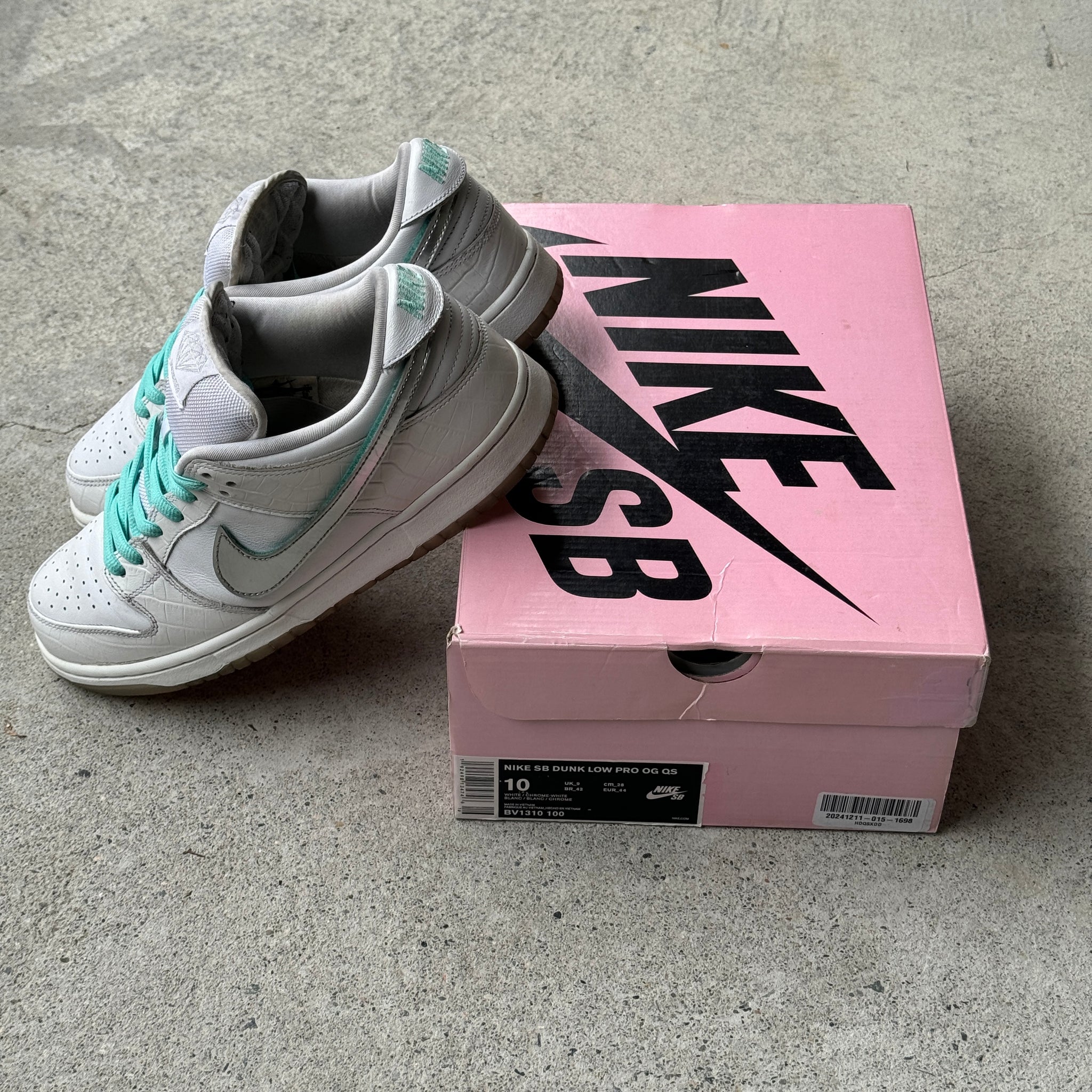 10 US - NIKE SB DUNK LOW WHITE DIAMOND W BOX 2018