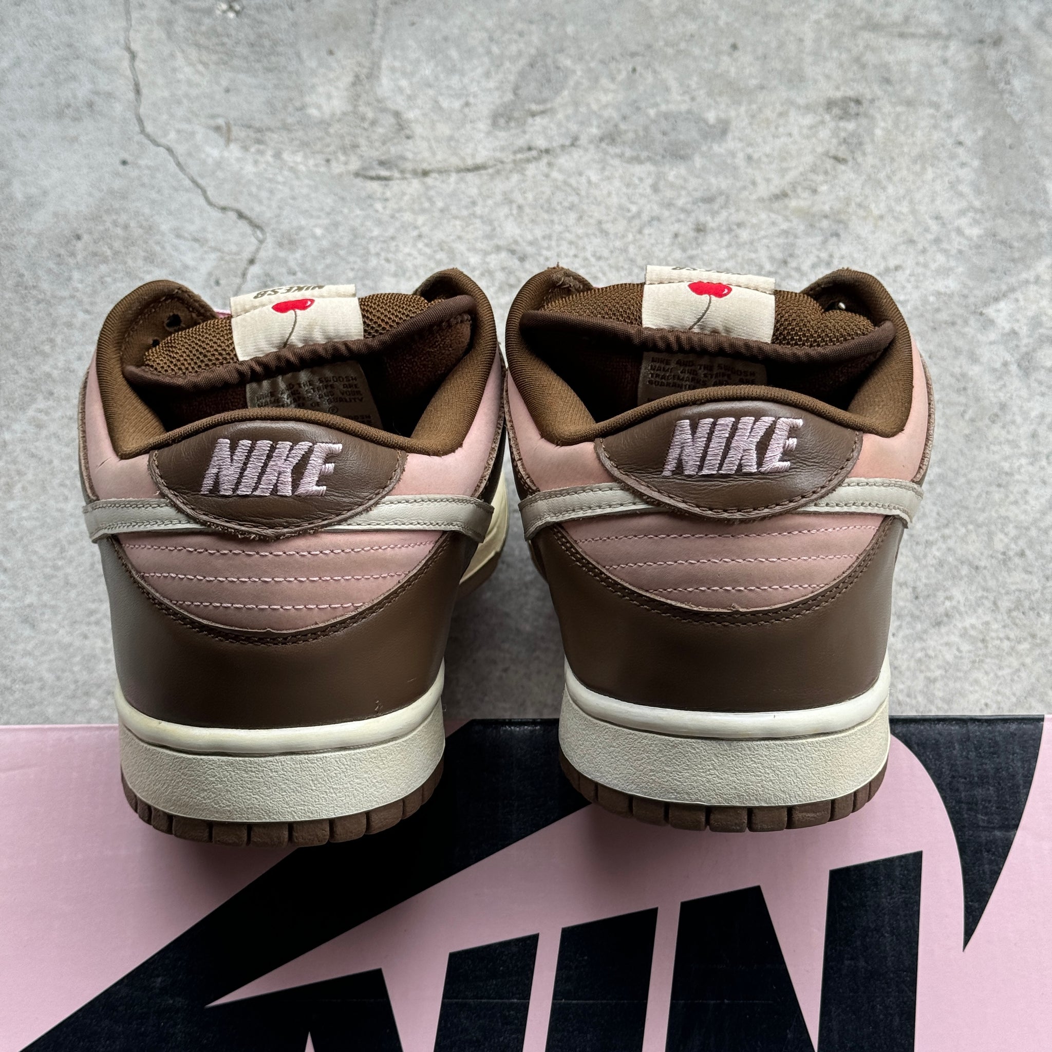 11.5 US - NIKE SB DUNK LOW STUSSY W BOX 2005