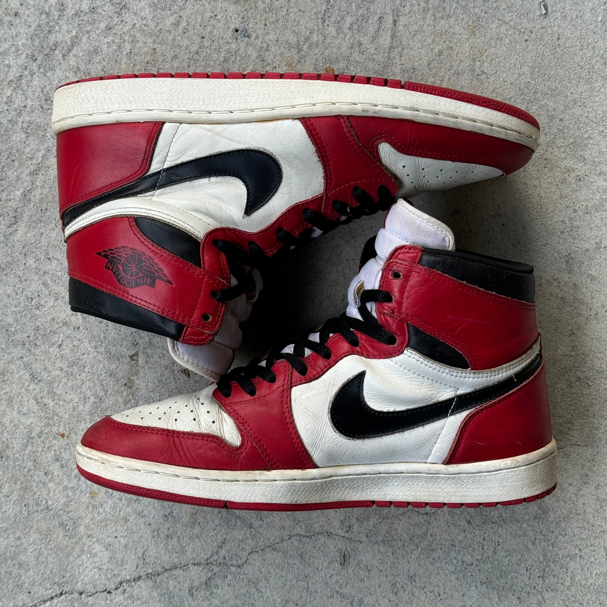 11 US - JORDAN 1 CHICAGO 1985