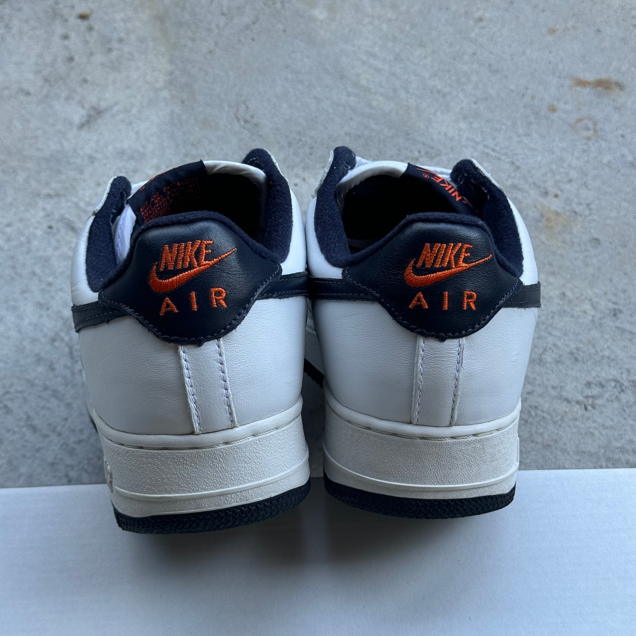 9.5 US - NIKE AIR FORCE 1 LOW ORANGE FLASH 1999