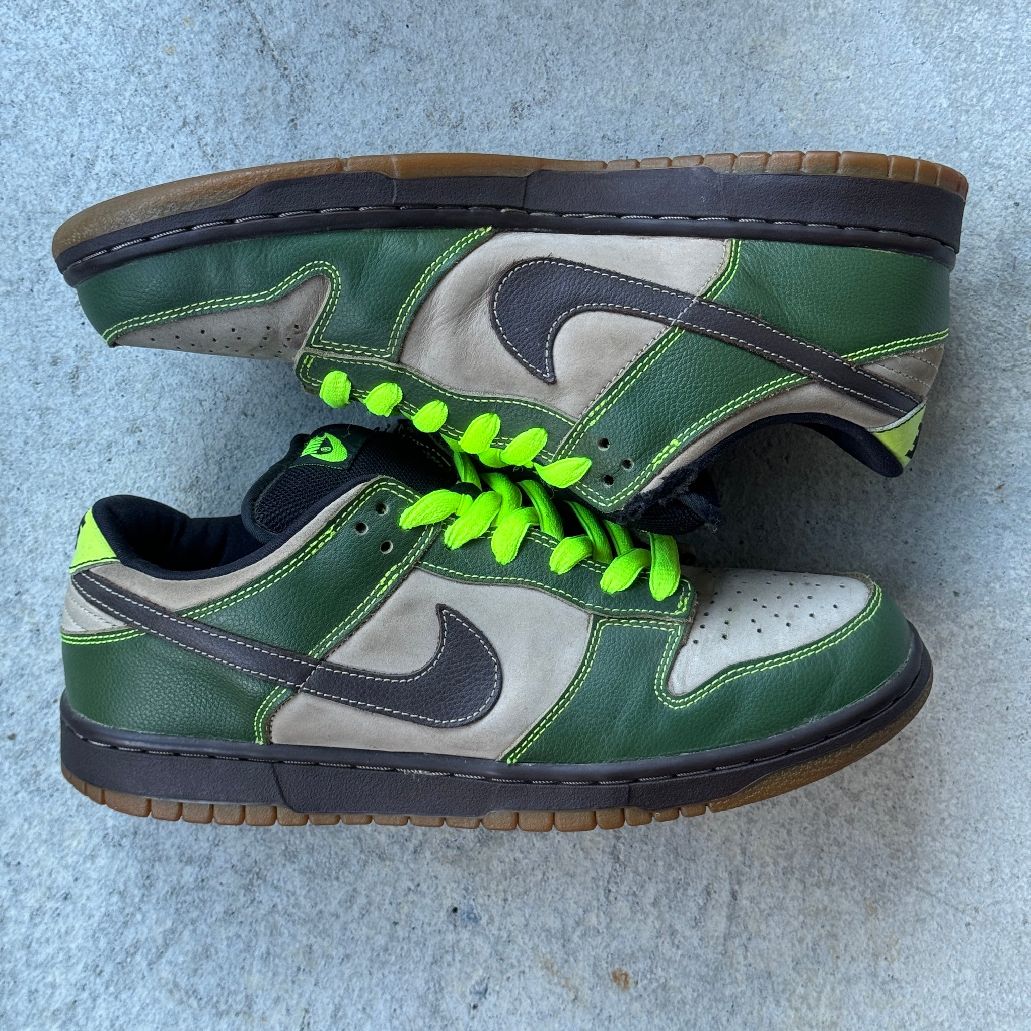 10.5 US - NIKE SB DUNK LOW JEDI 2004