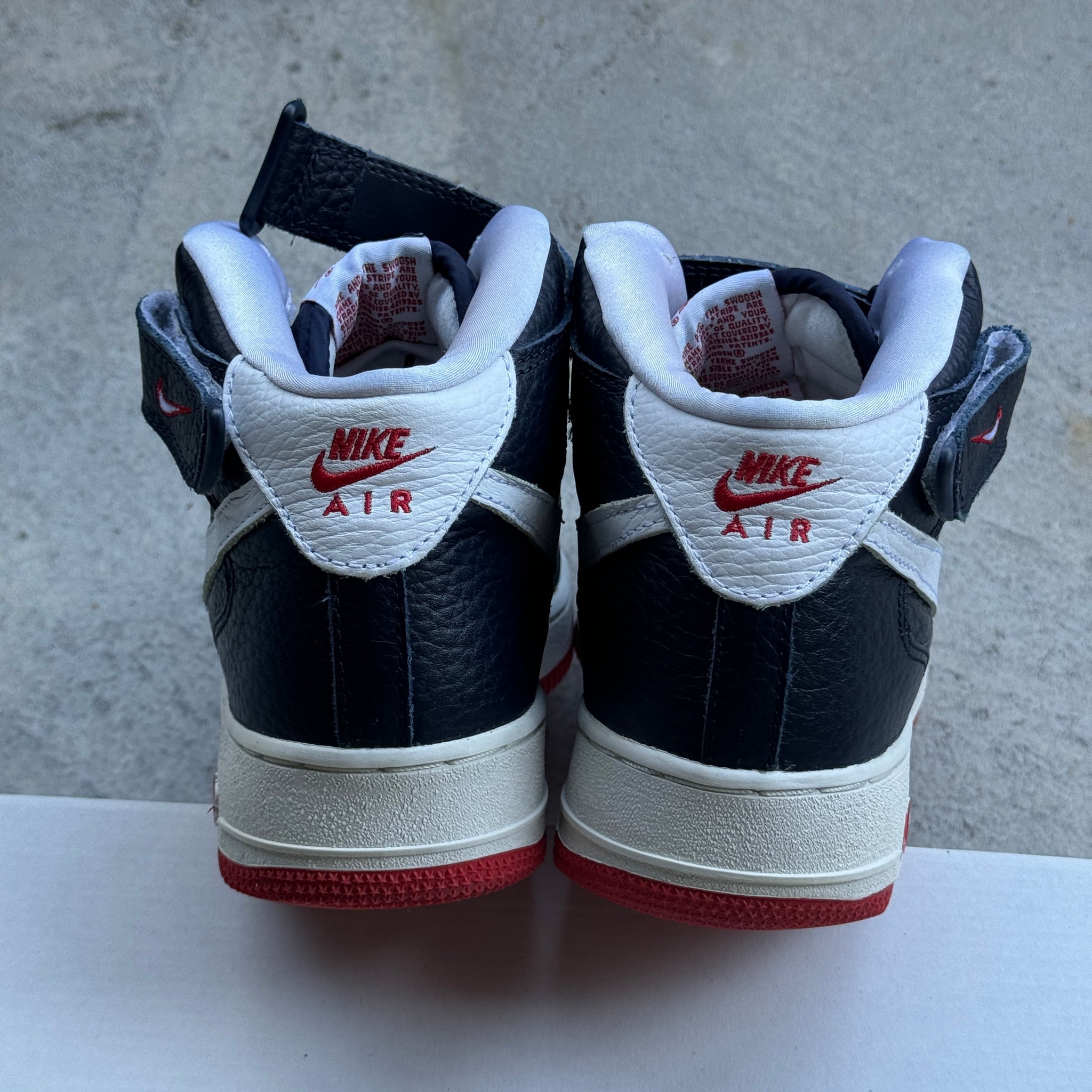 9.5 US - NIKE AIR FORCE 1 MID SC OBSIDIAN/RED 2000