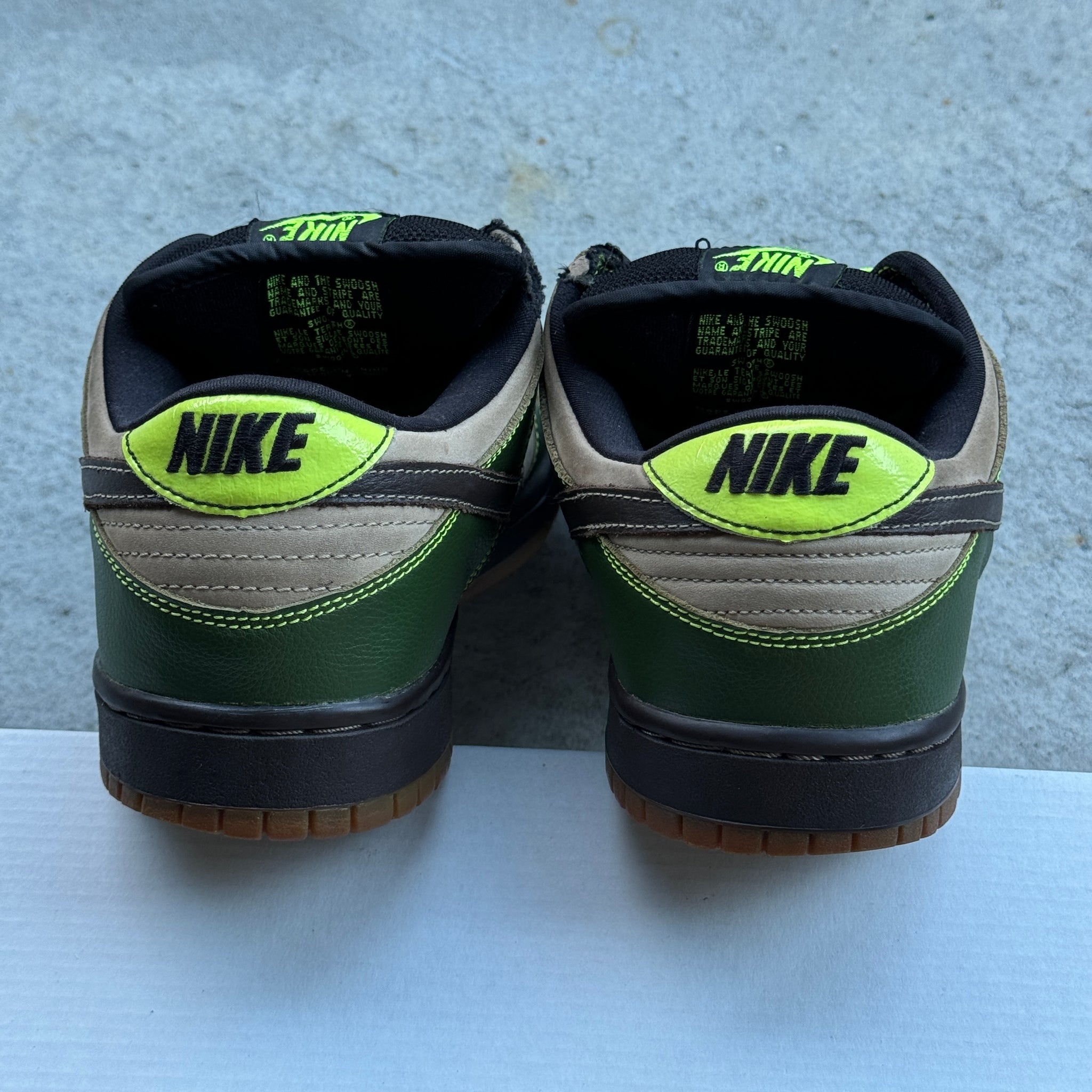 10.5 US - NIKE SB DUNK LOW JEDI 2004