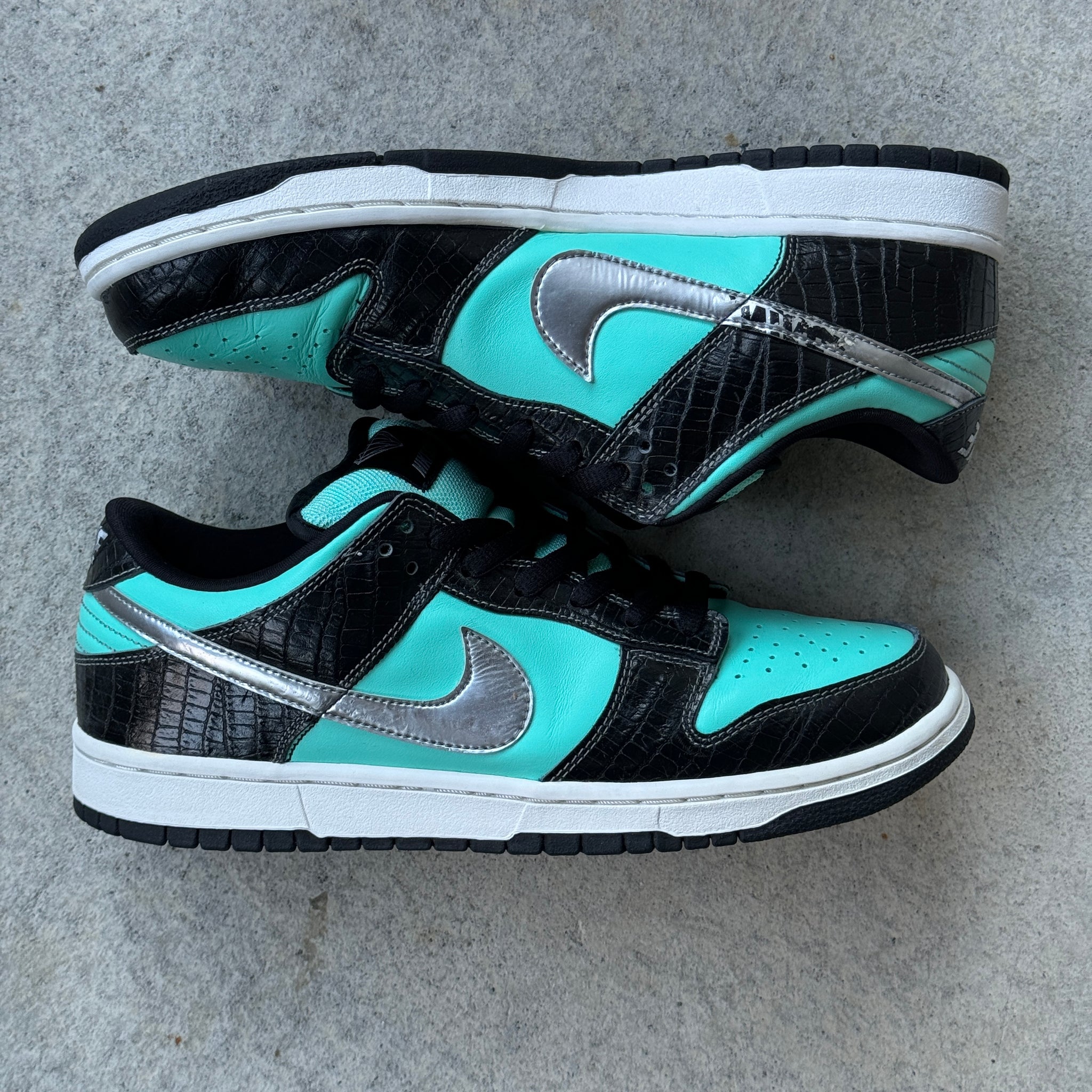 11 US - NIKE SB DUNK LOW TIFFANY DIAMOND W BOX 2005