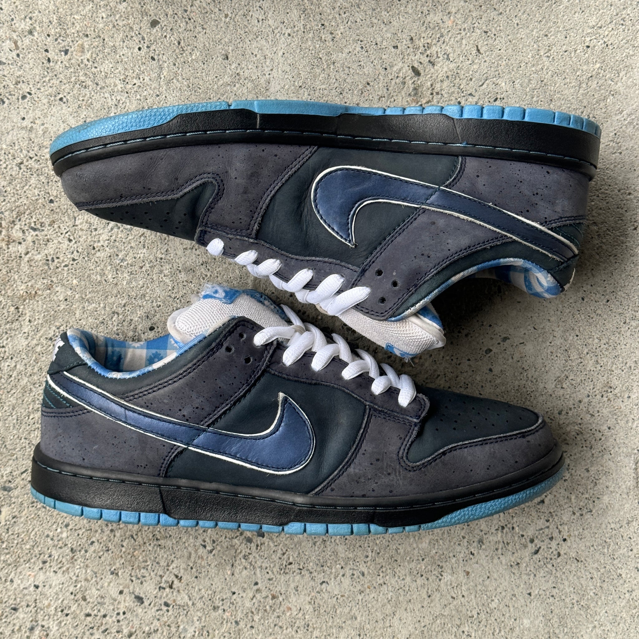 10.5 US - NIKE SB DUNK LOW BLUE LOBSTER W BOX 2009