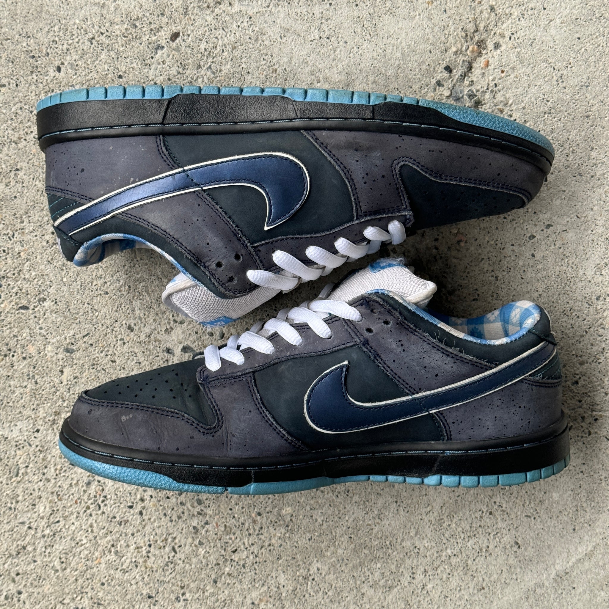 10.5 US - NIKE SB DUNK LOW BLUE LOBSTER W BOX 2009