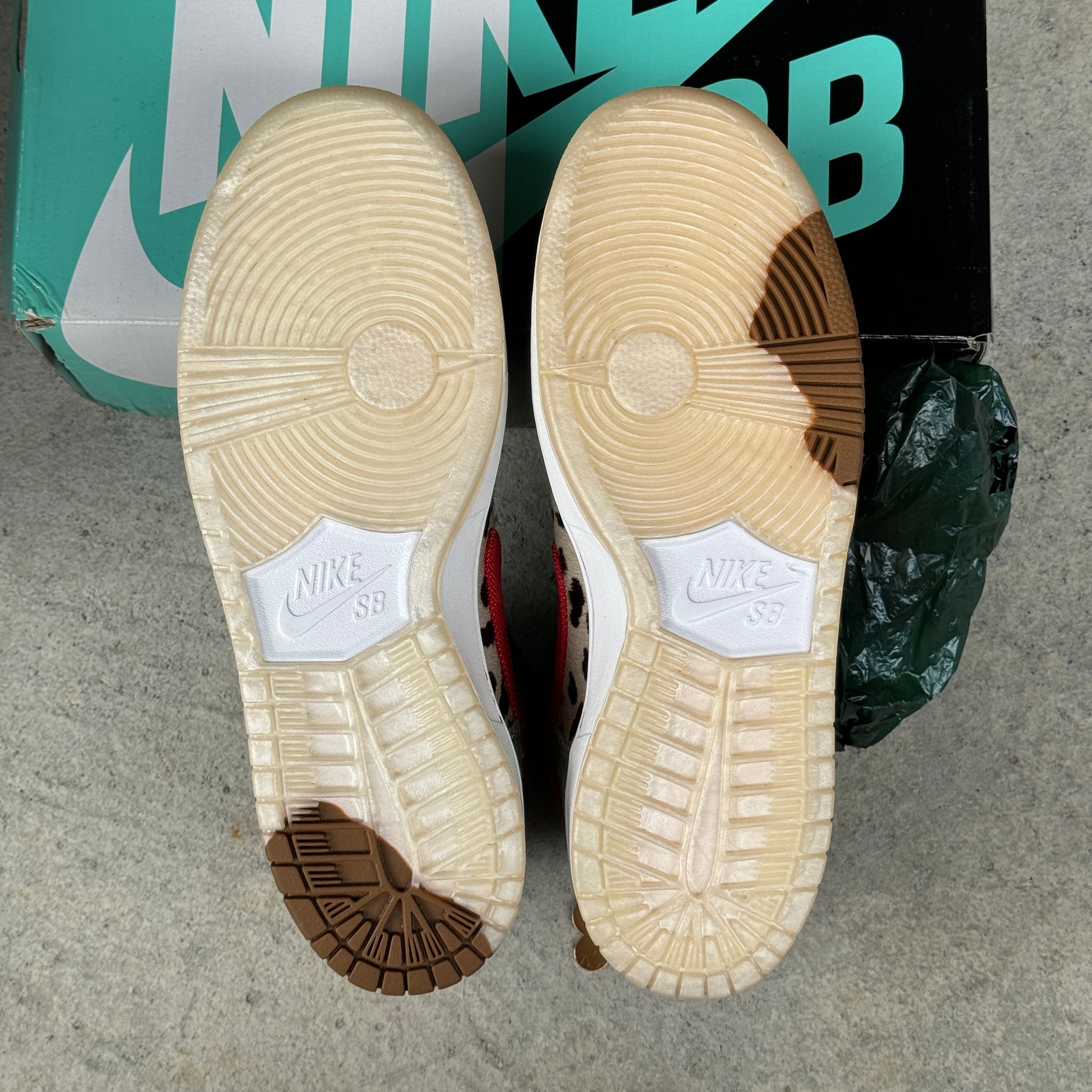 9.5 US - DS NIKE SB DUNK HIGH DOG WALKER SPECIAL BOX 2019