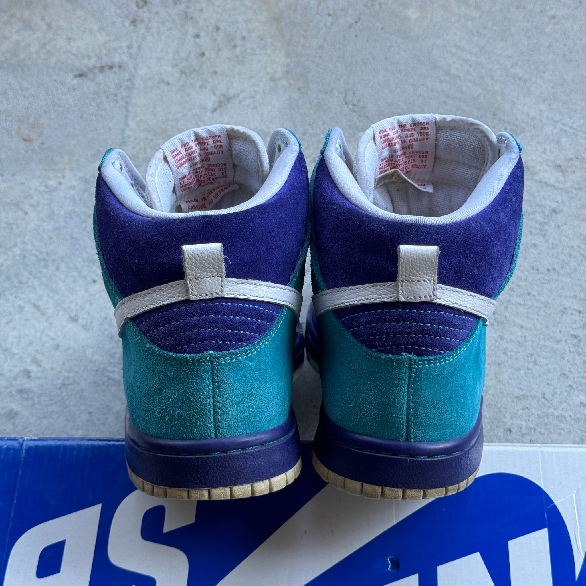 8.5 US - NIKE SB DUNK HIGH OCEANIC AIRLINES 2010