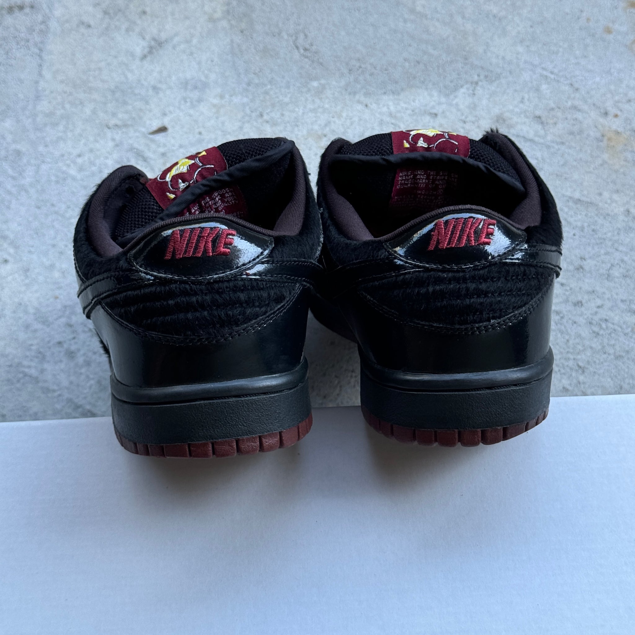 8.5 US - NIKE SB DUNK LOW MAFIA 2006