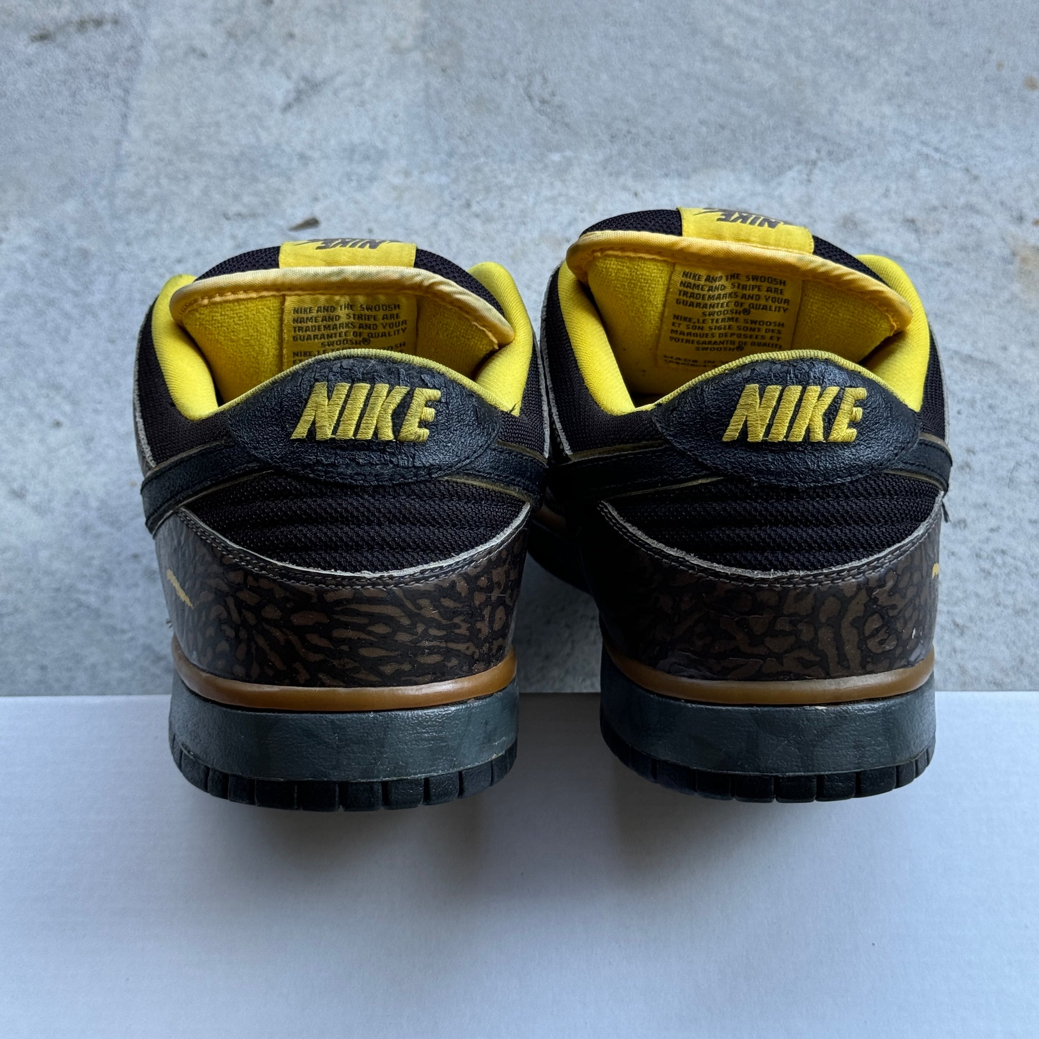 11.5 US - NIKE SB DUNK LOW YELLOW CURB 2010