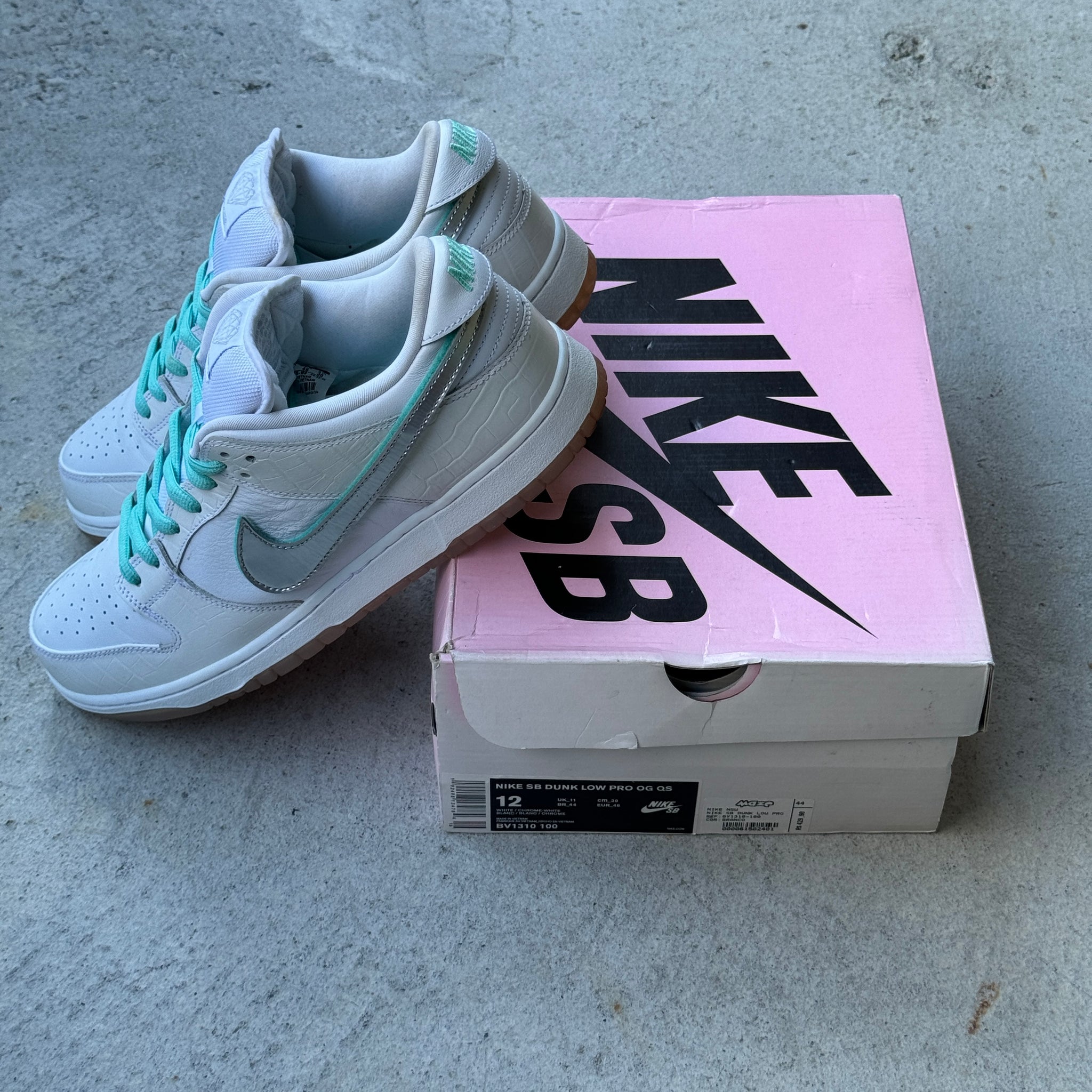 12 US - NIKE SB DUNK LOW WHITE DIAMOND W BOX 2018