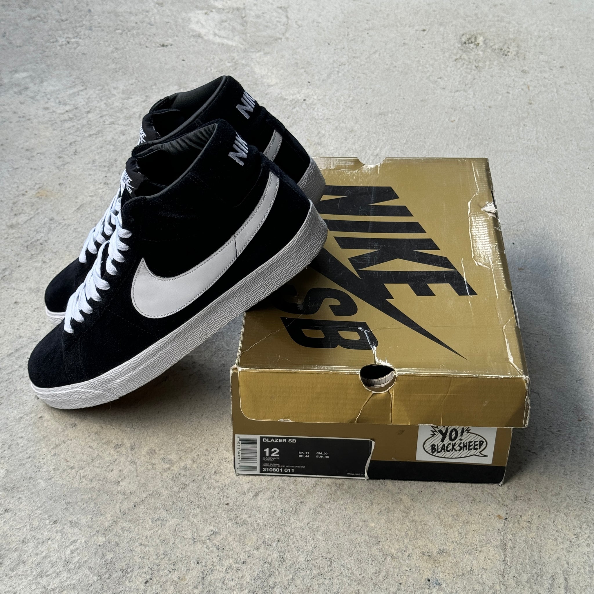 12 US - NIKE SB BLAZER HIGH BLACK/WHITE W BOX 2009