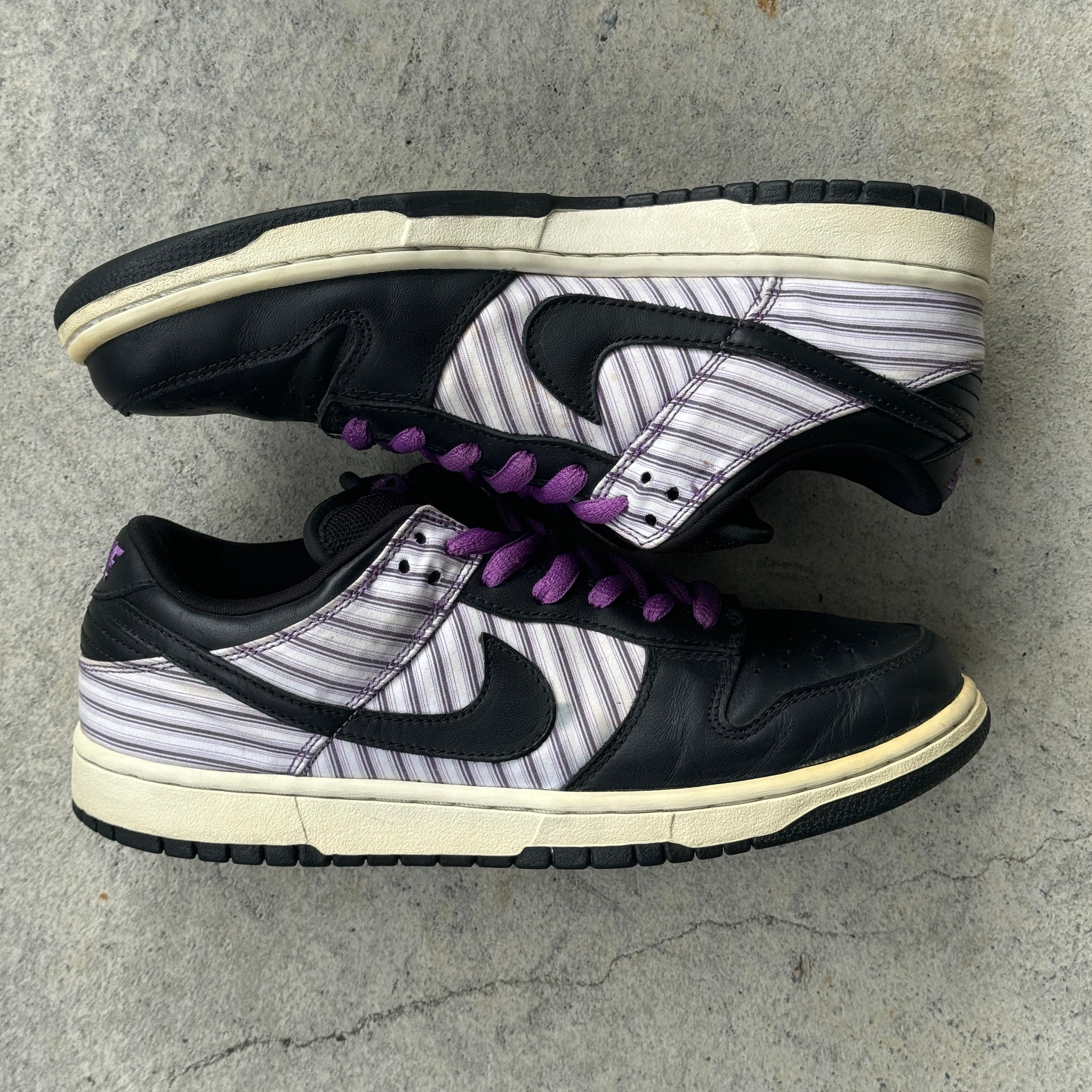 9.5 US - NIKE SB DUNK LOW PURPLE AVENGER 2005