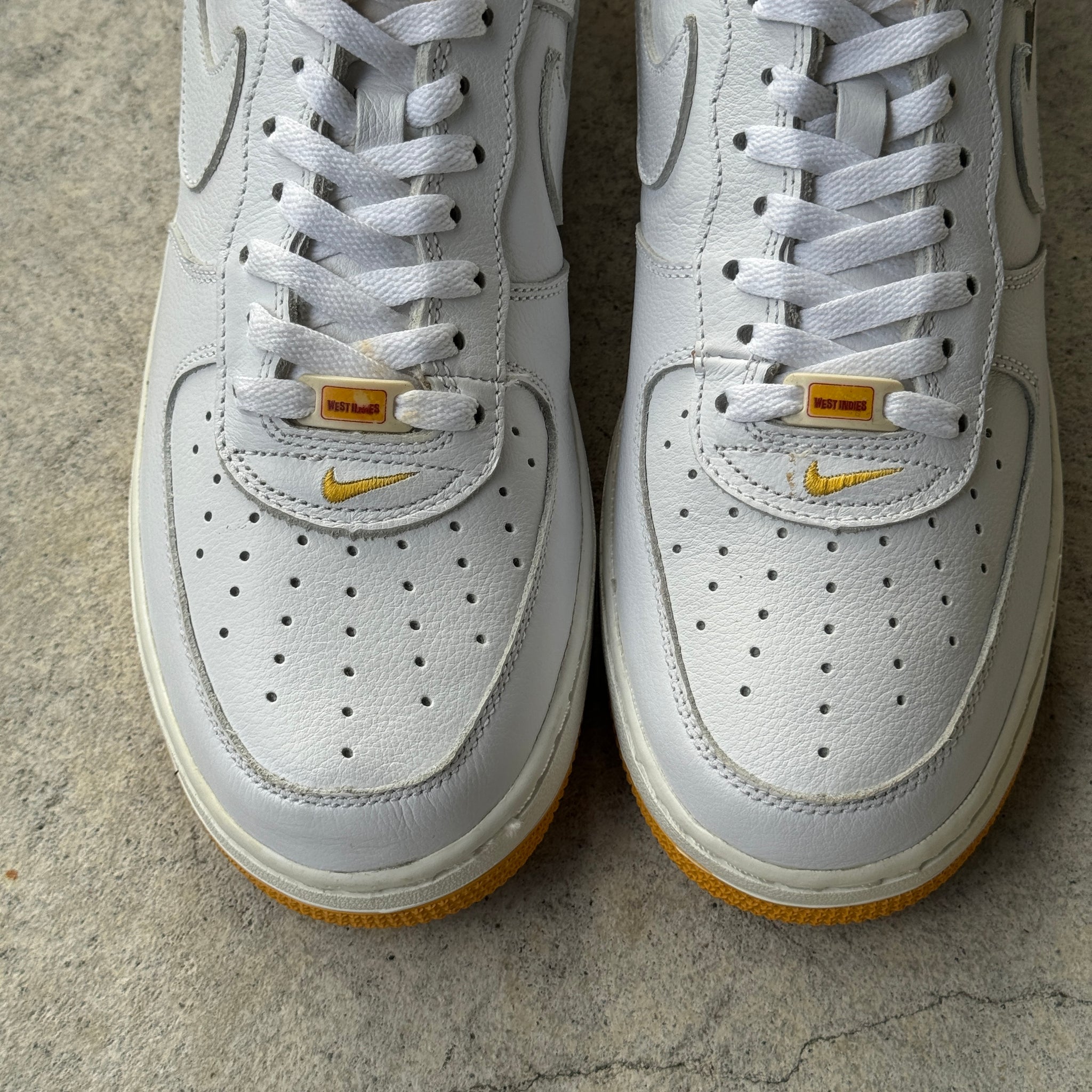 11 US - DS NIKE AIR FORCE 1 WEST INDIES 2003