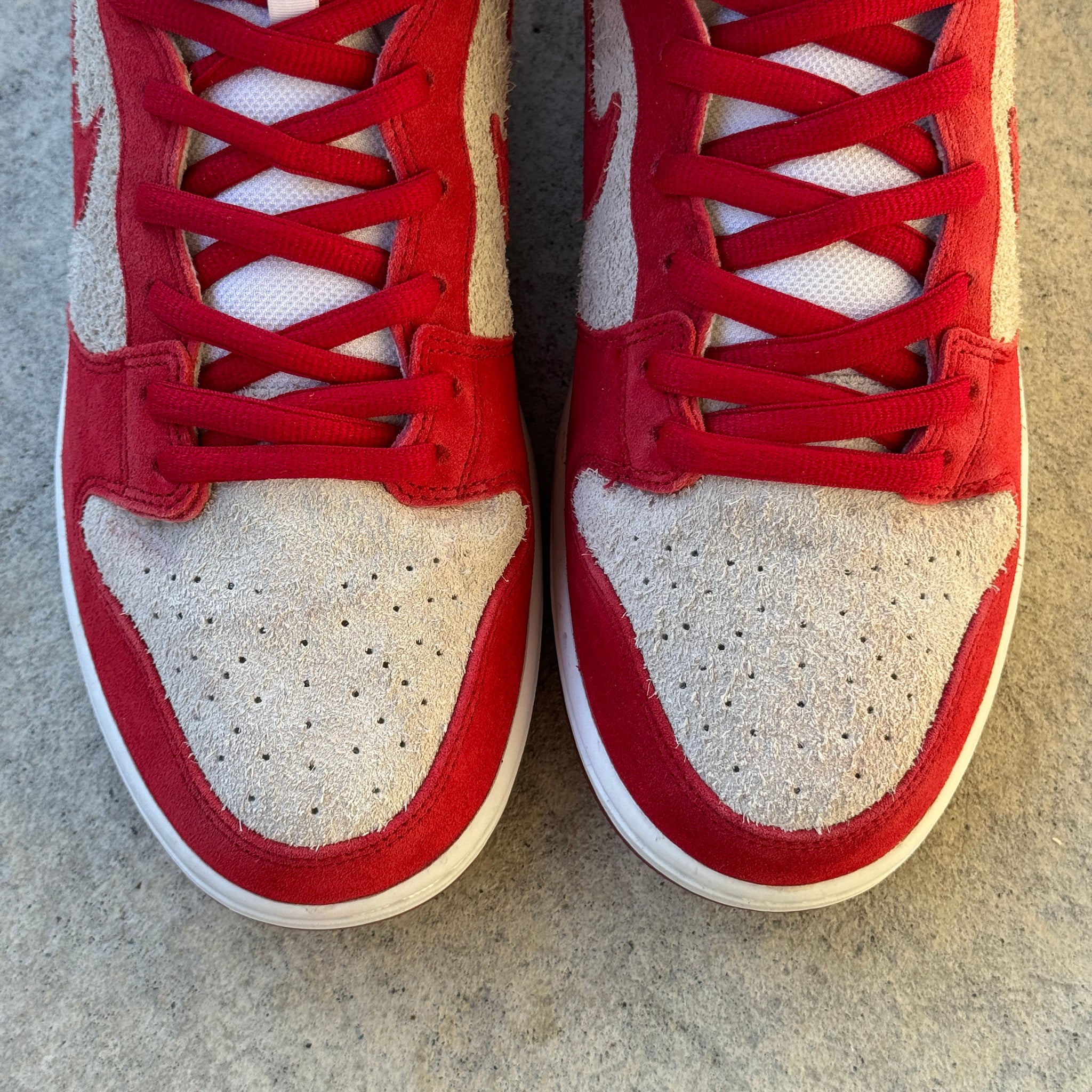 13 US - NIKE SB DUNK HIGH DR SEUSS W BOX 2014