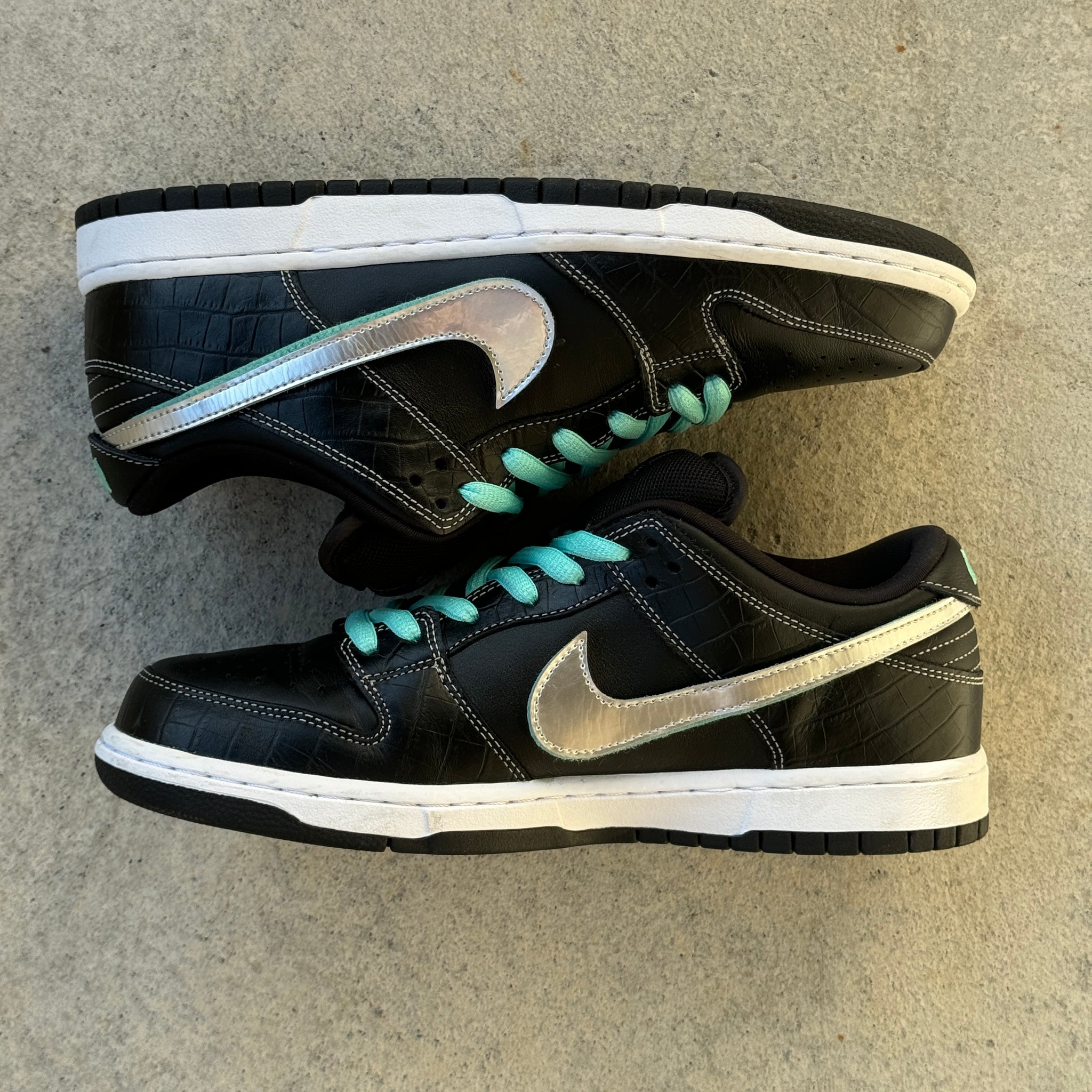 10.5 US - NIKE SB DUNK LOW BLACK DIAMOND W BOX 2018