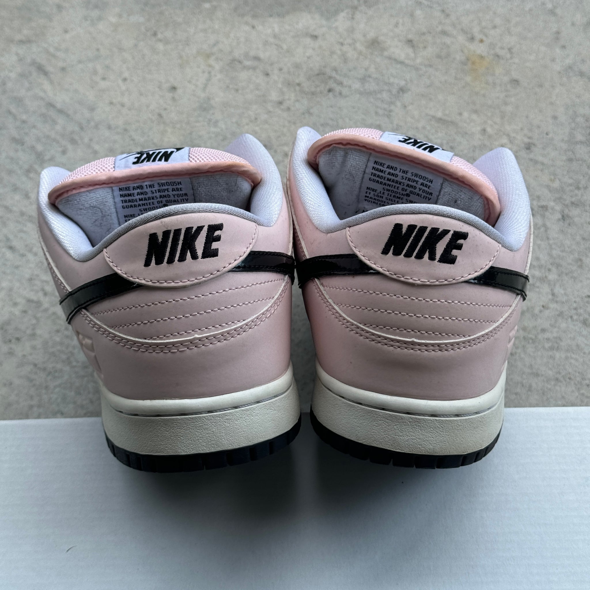 10 US - NIKE SB DUNK LOW PINK BOX 2016