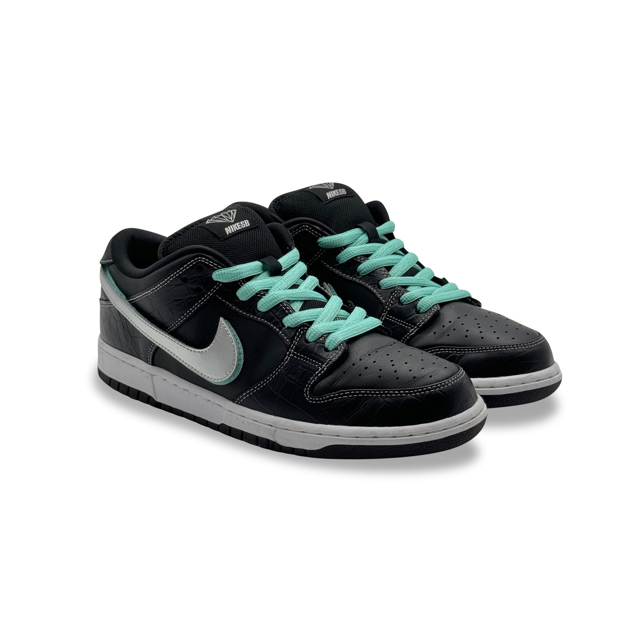 Nike sb diamond low black hotsell