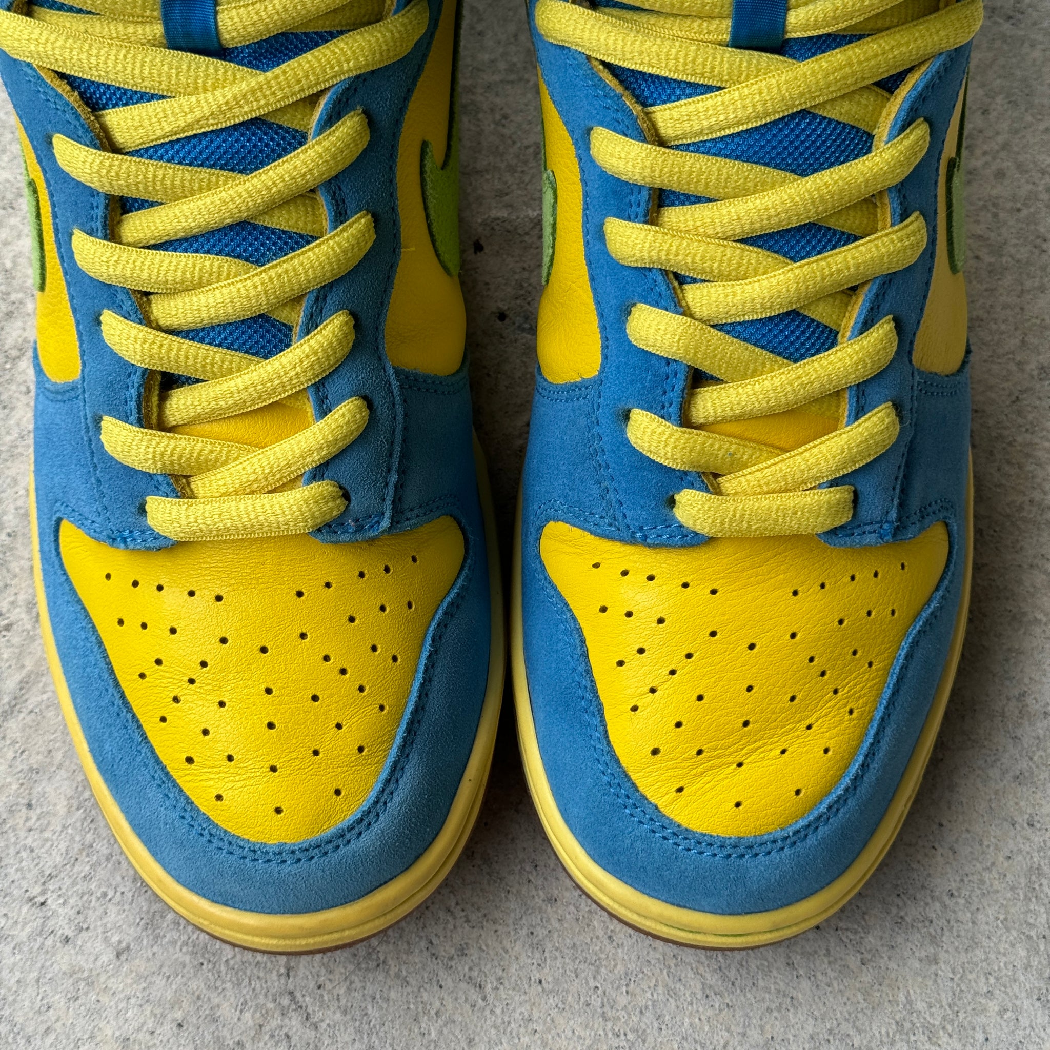 10.5 US - NIKE SB DUNK HIGH MARGE SIMPSON 2008