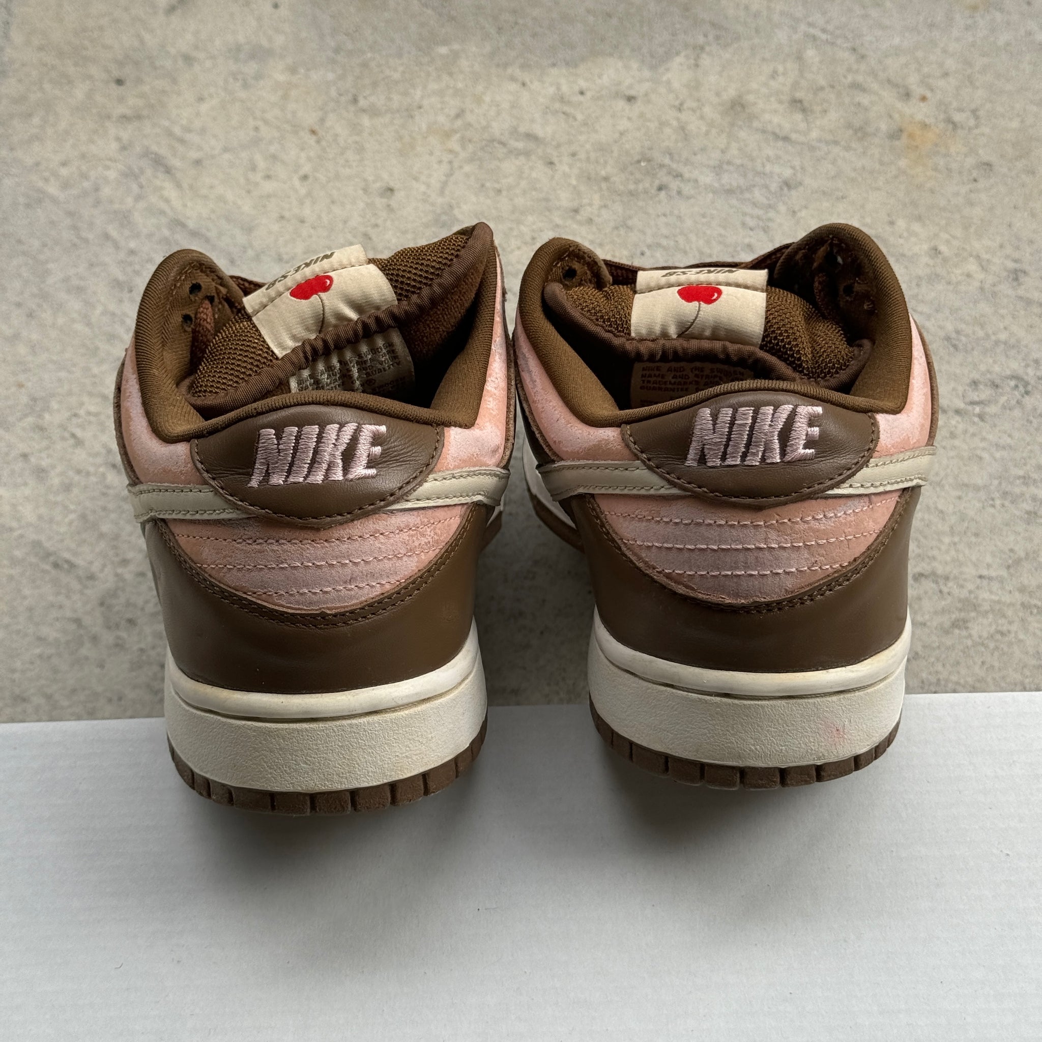 9 US - NIKE SB DUNK LOW STUSSY 2005