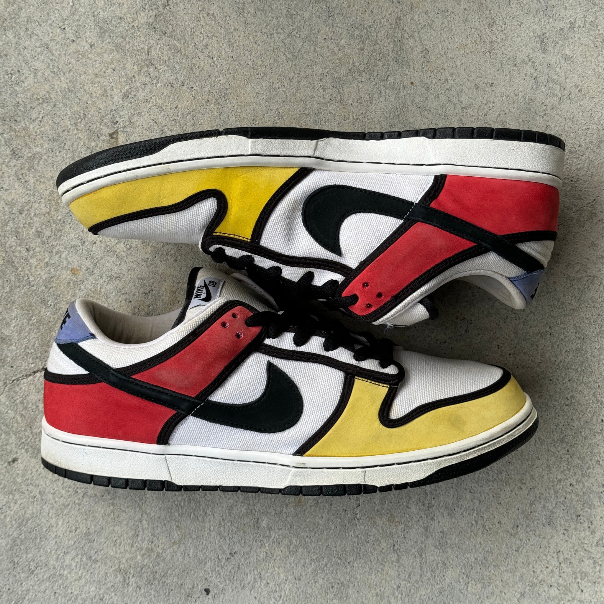 13 US - NIKE SB DUNK PIET MONDRIAN W BOX 2008