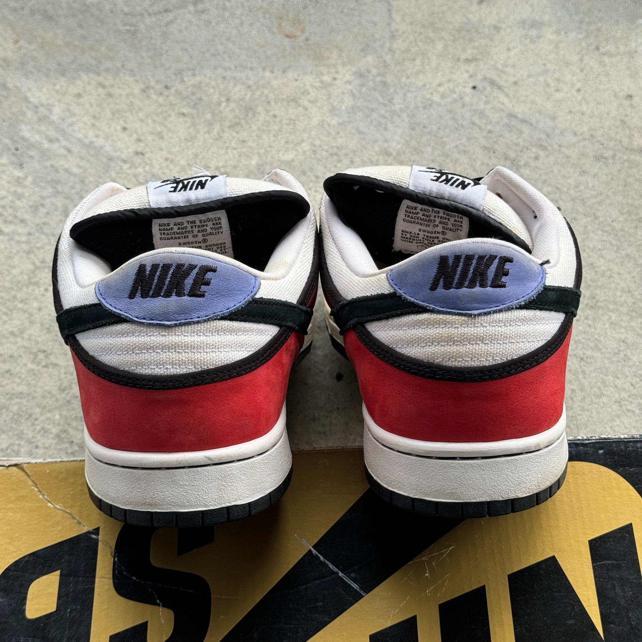 13 US - NIKE SB DUNK PIET MONDRIAN W BOX 2008