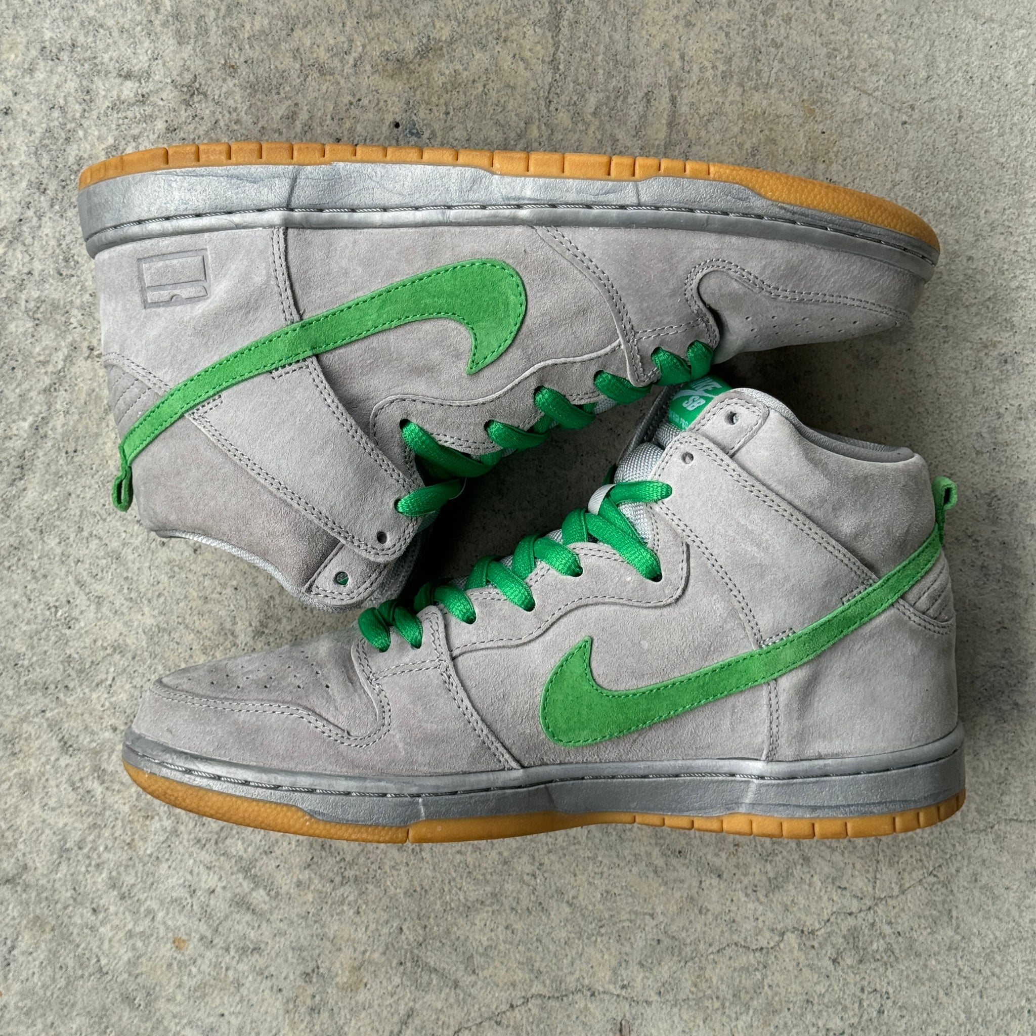 10.5 US - NIKE SB DUNK HIGH SILVER BOX 2016